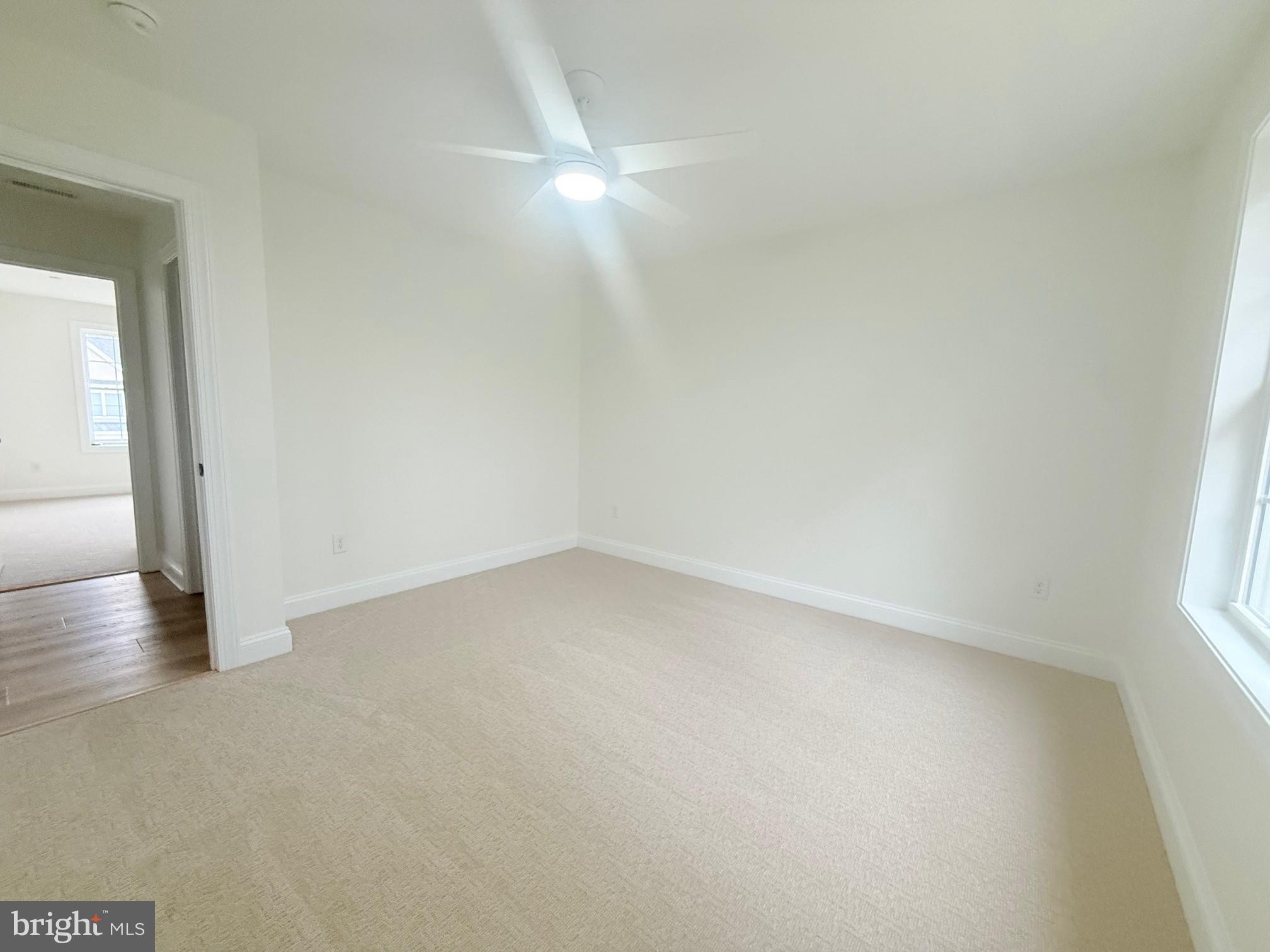 LIGHTHOUSE COMMONS - Residential