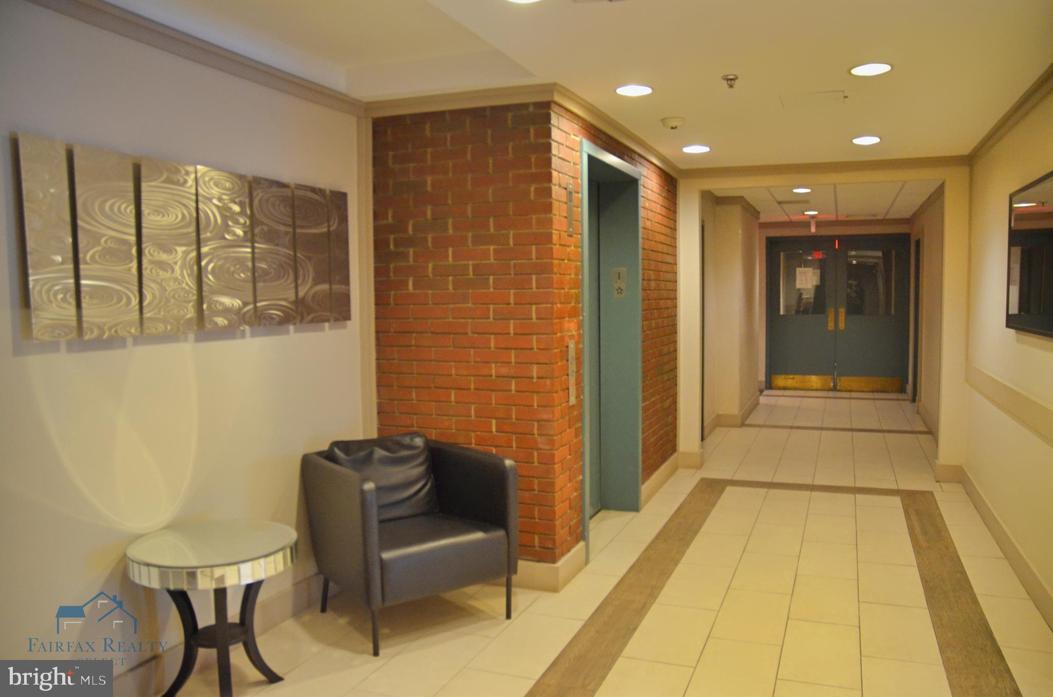 SUMMERWALK - Residential