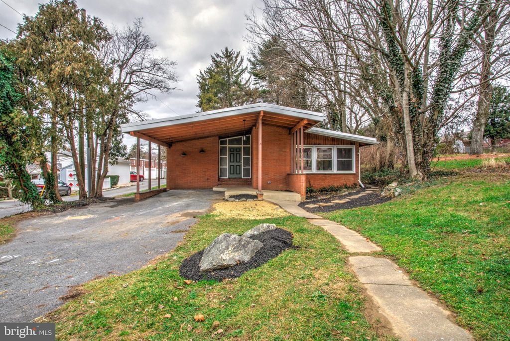 Photo of 1039 Wabank Street, Lancaster, PA 17603 (MLS # PALA2045406)