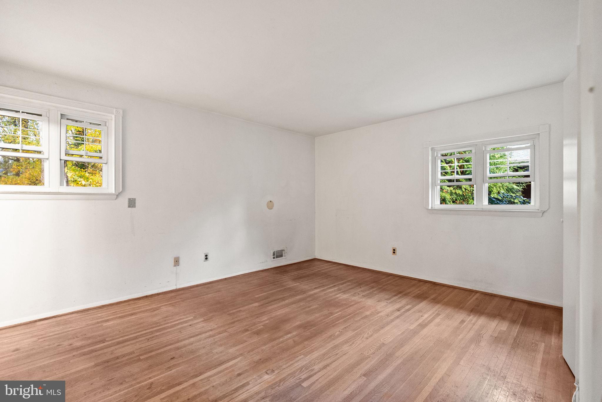 NORTH SPRINGFIELD - Residential