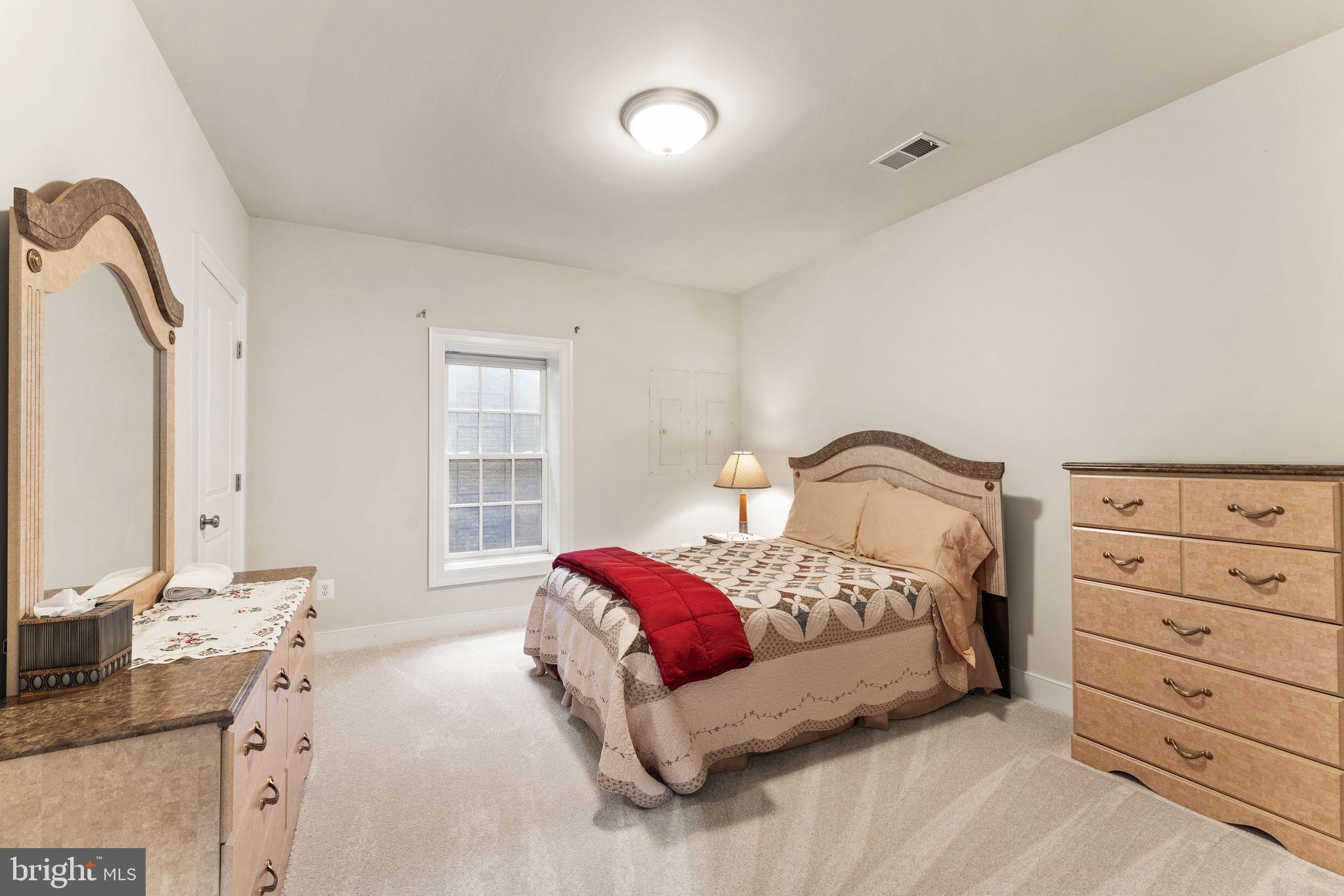 WEST MC LEAN - Residential