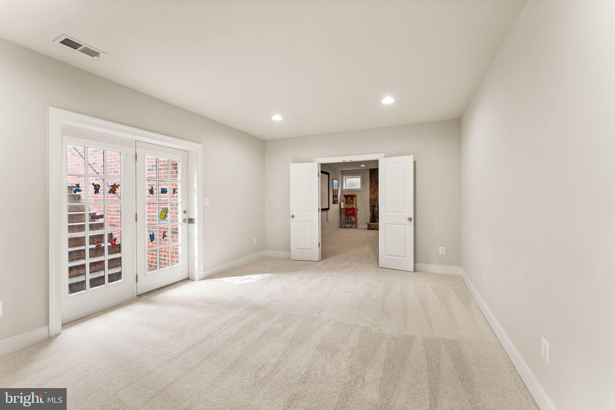 WEST MC LEAN - Residential