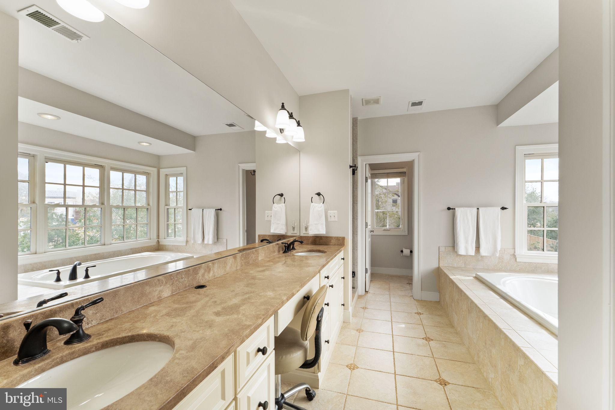 WEST MC LEAN - Residential