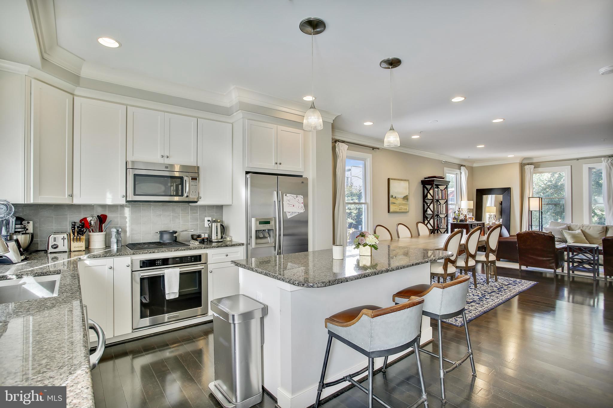 OLD TOWN COMMONS - Residential Lease