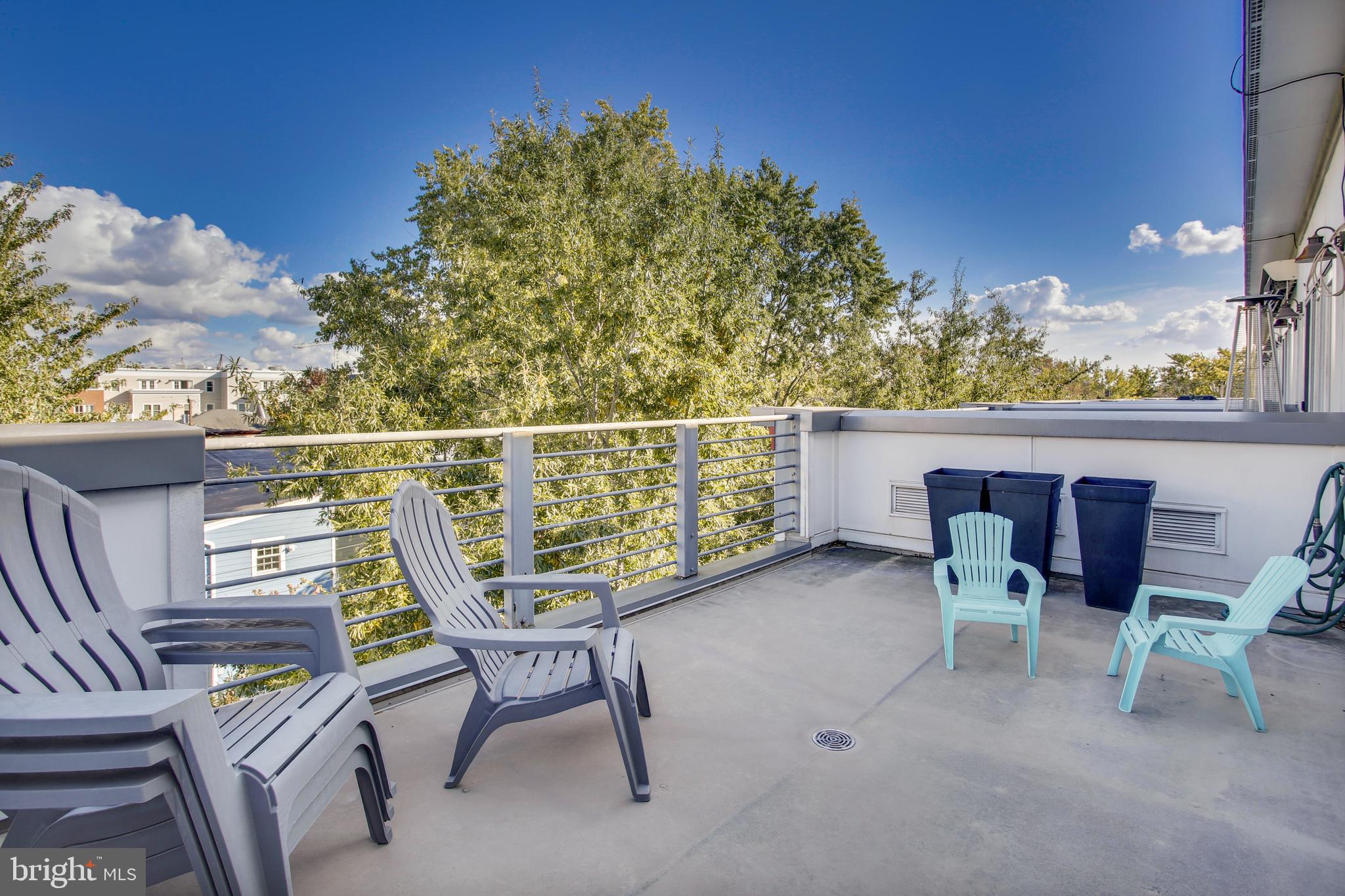 OLD TOWN COMMONS - Residential Lease