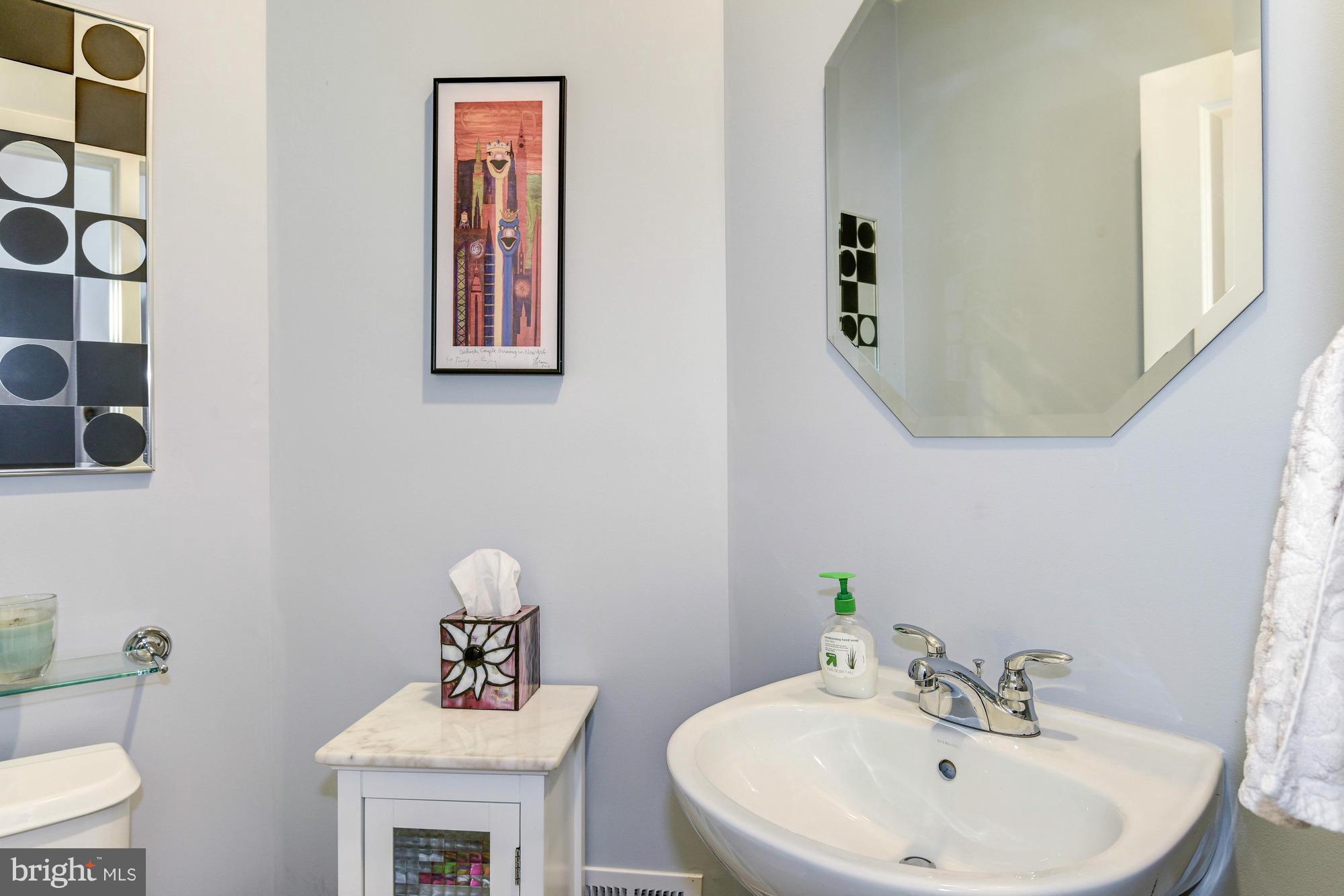 OLD TOWN COMMONS - Residential Lease