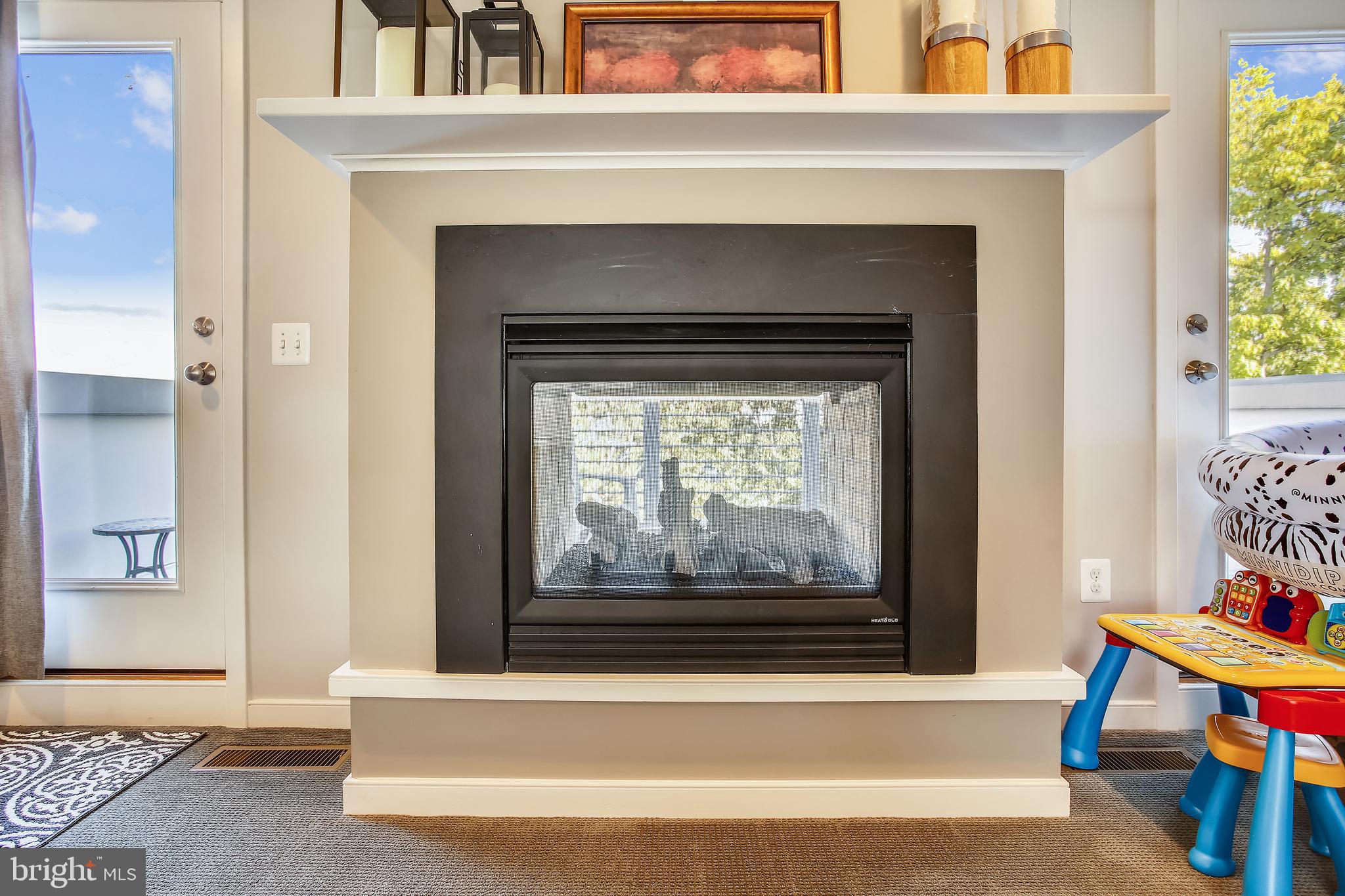 OLD TOWN COMMONS - Residential Lease