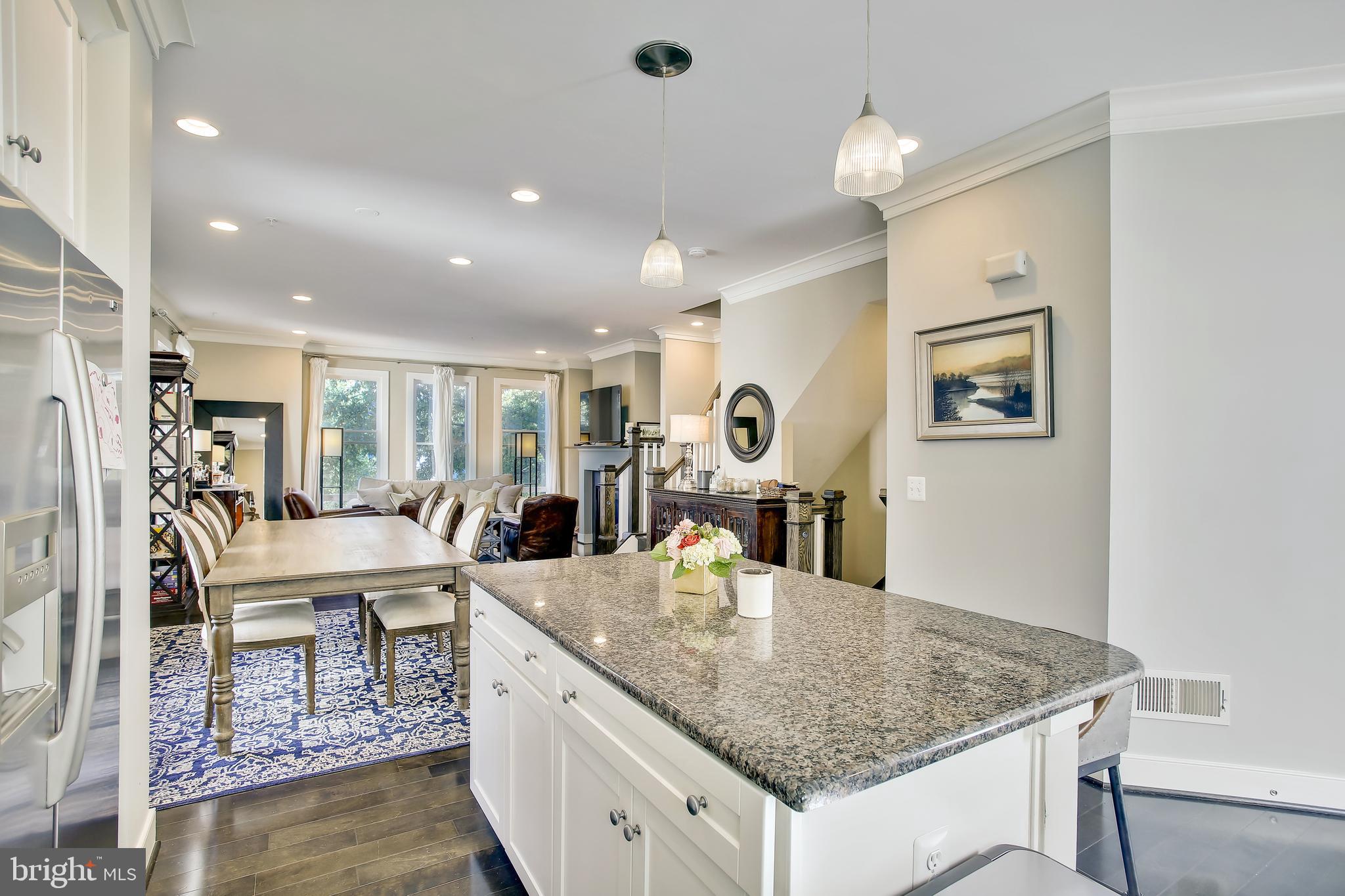 OLD TOWN COMMONS - Residential Lease