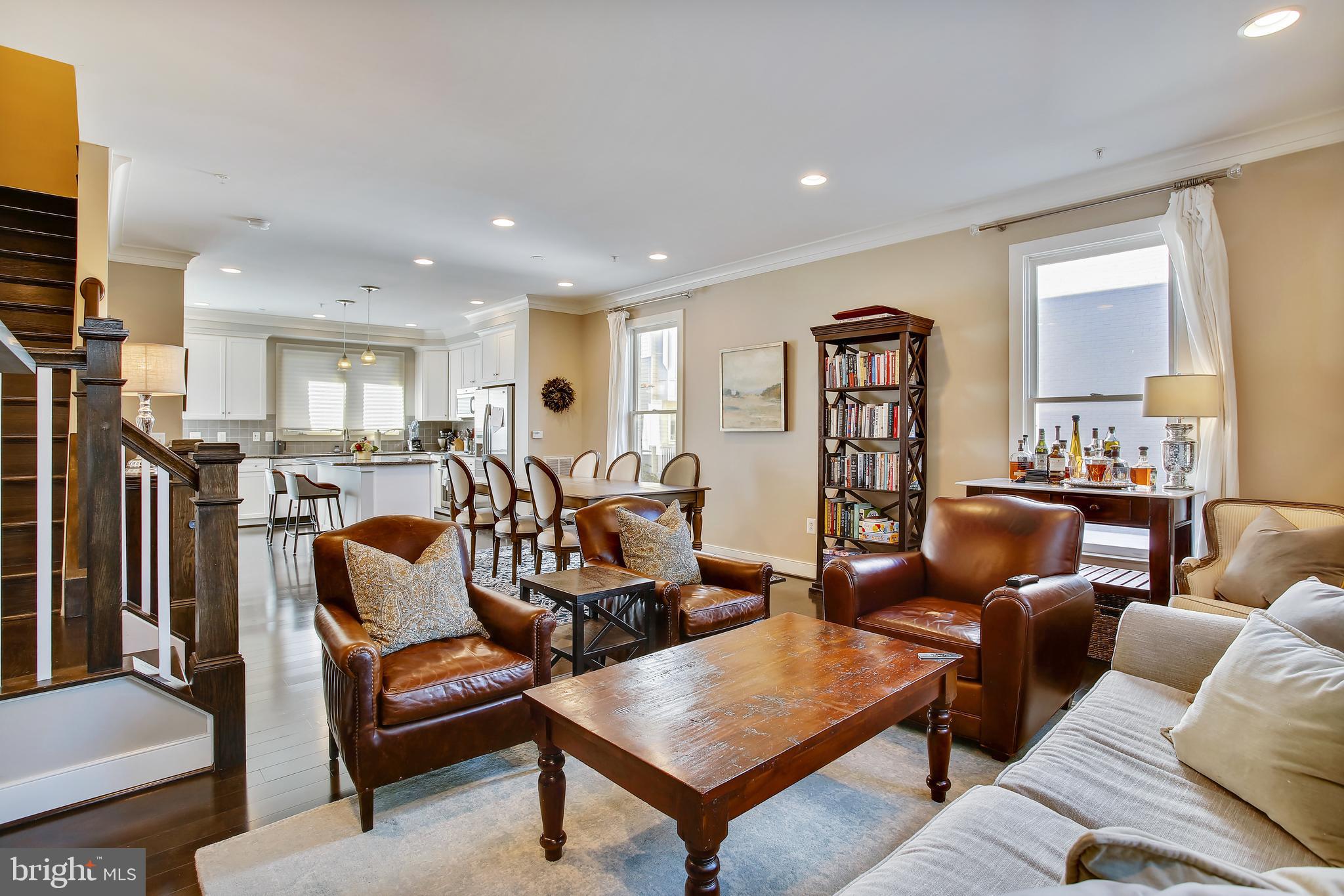 OLD TOWN COMMONS - Residential Lease