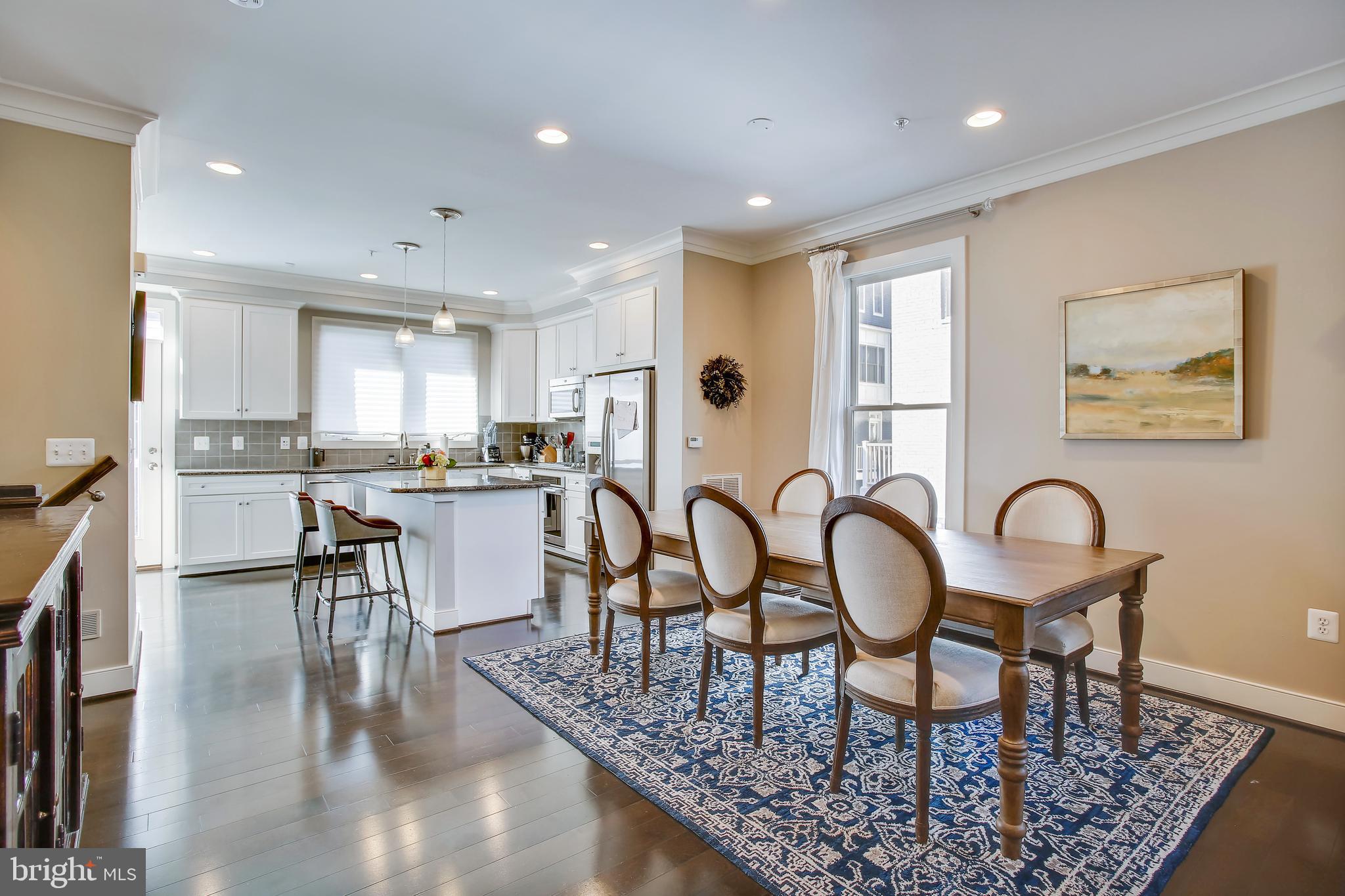 OLD TOWN COMMONS - Residential Lease