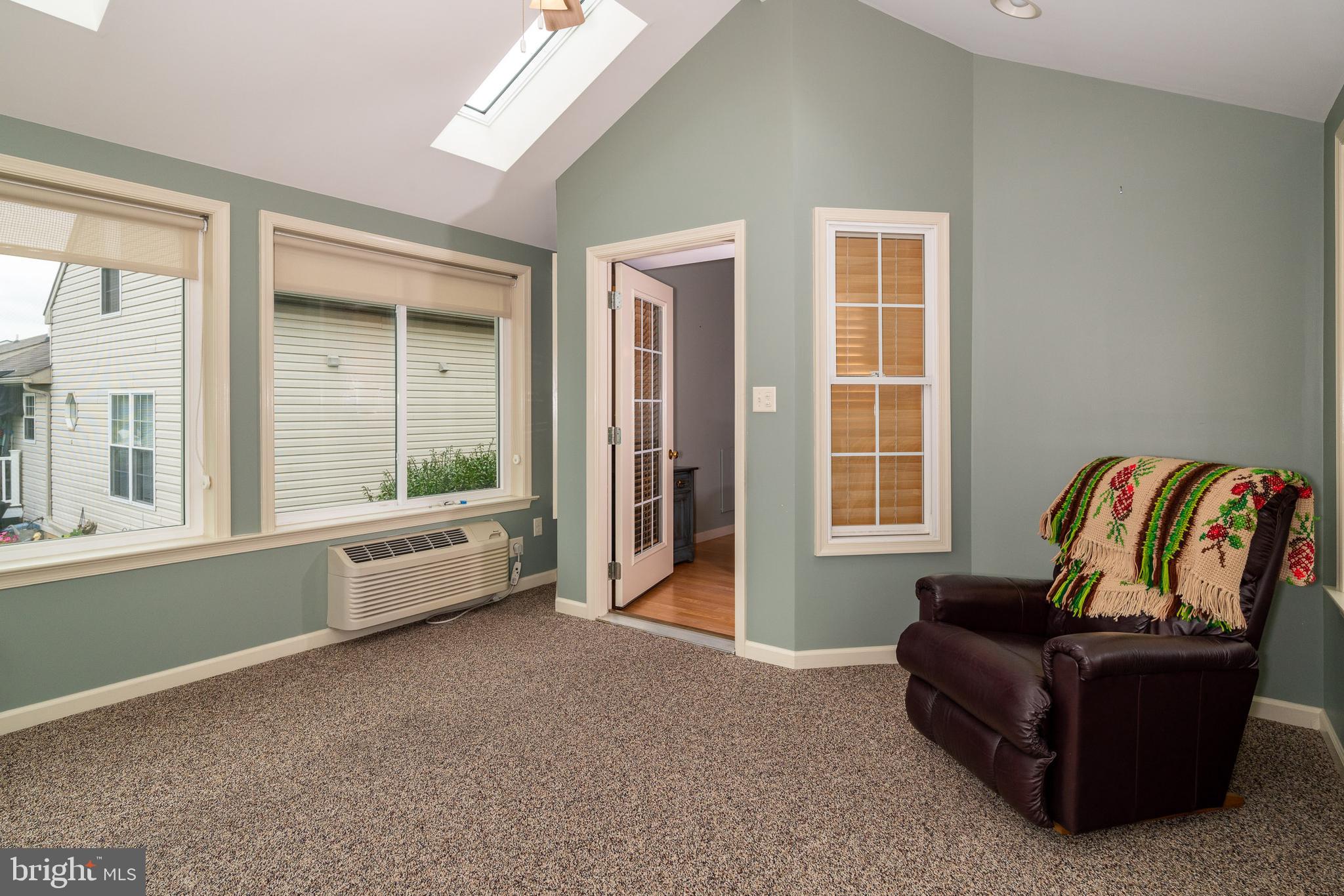 WILLOW CREEK/MT JOY - Residential