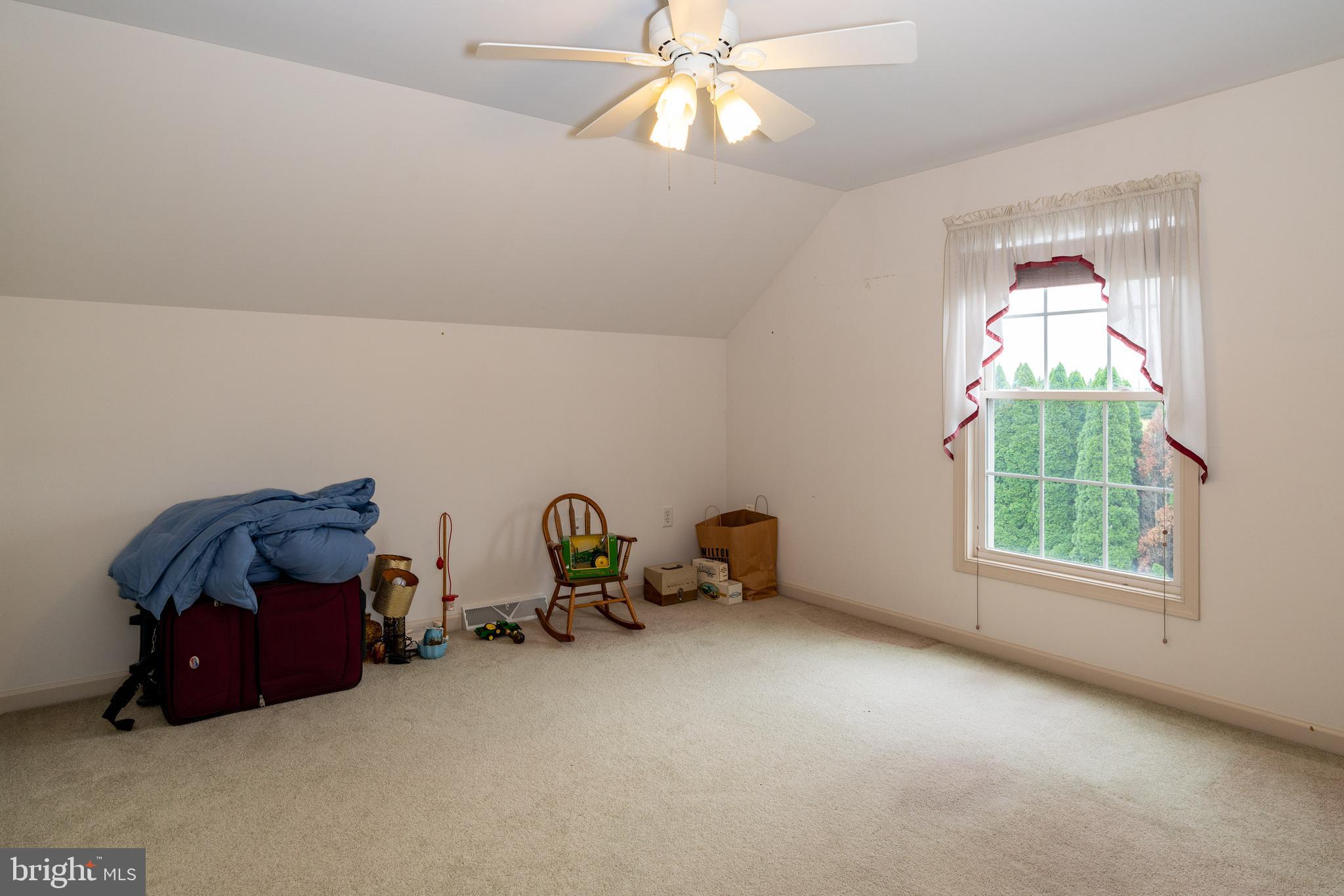 WILLOW CREEK/MT JOY - Residential