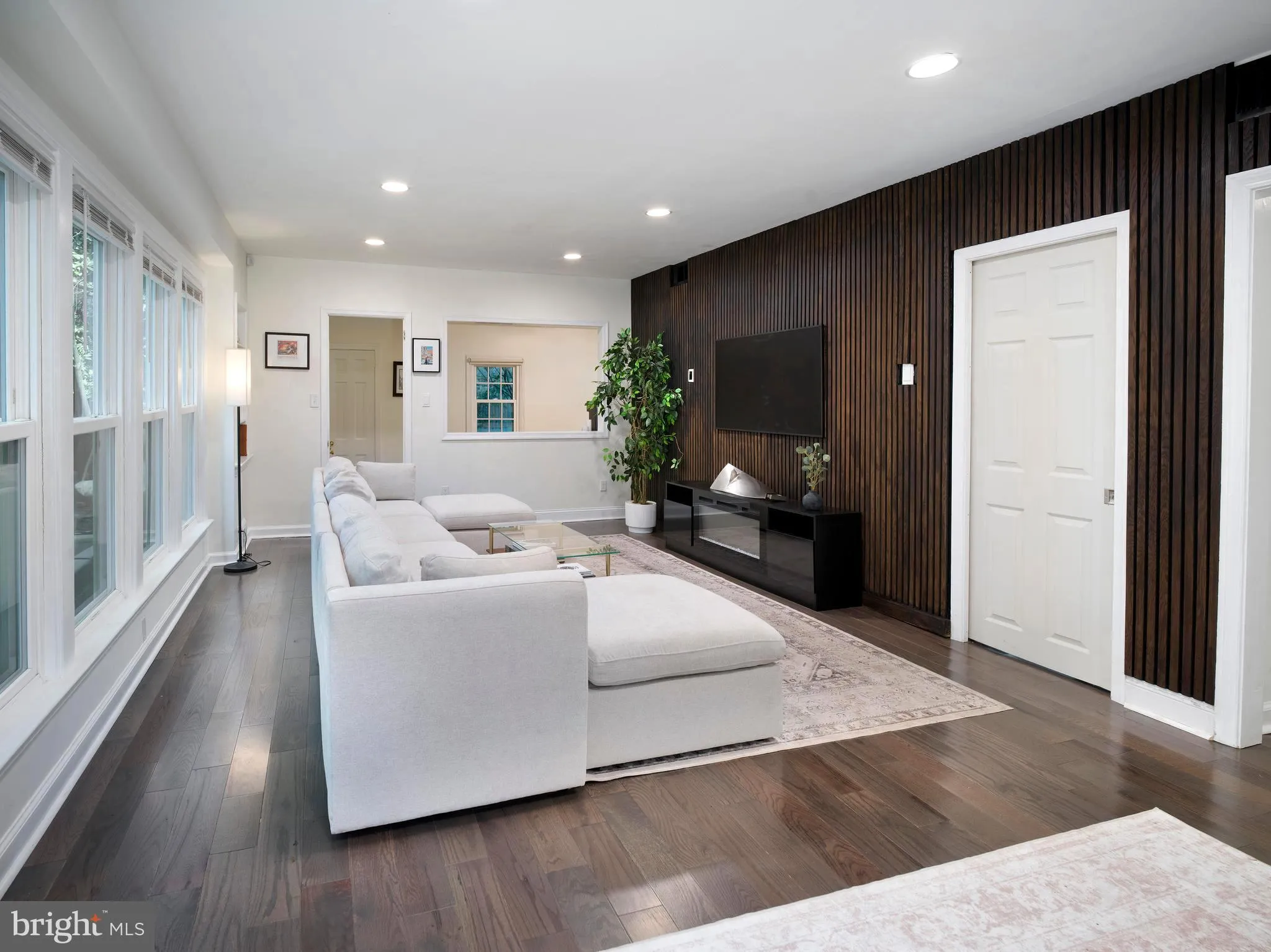 Wynnewood, Pennsylvania 19096, United States, 3 Bedrooms Bedrooms, ,2 BathroomsBathrooms,Residential,Active,174500