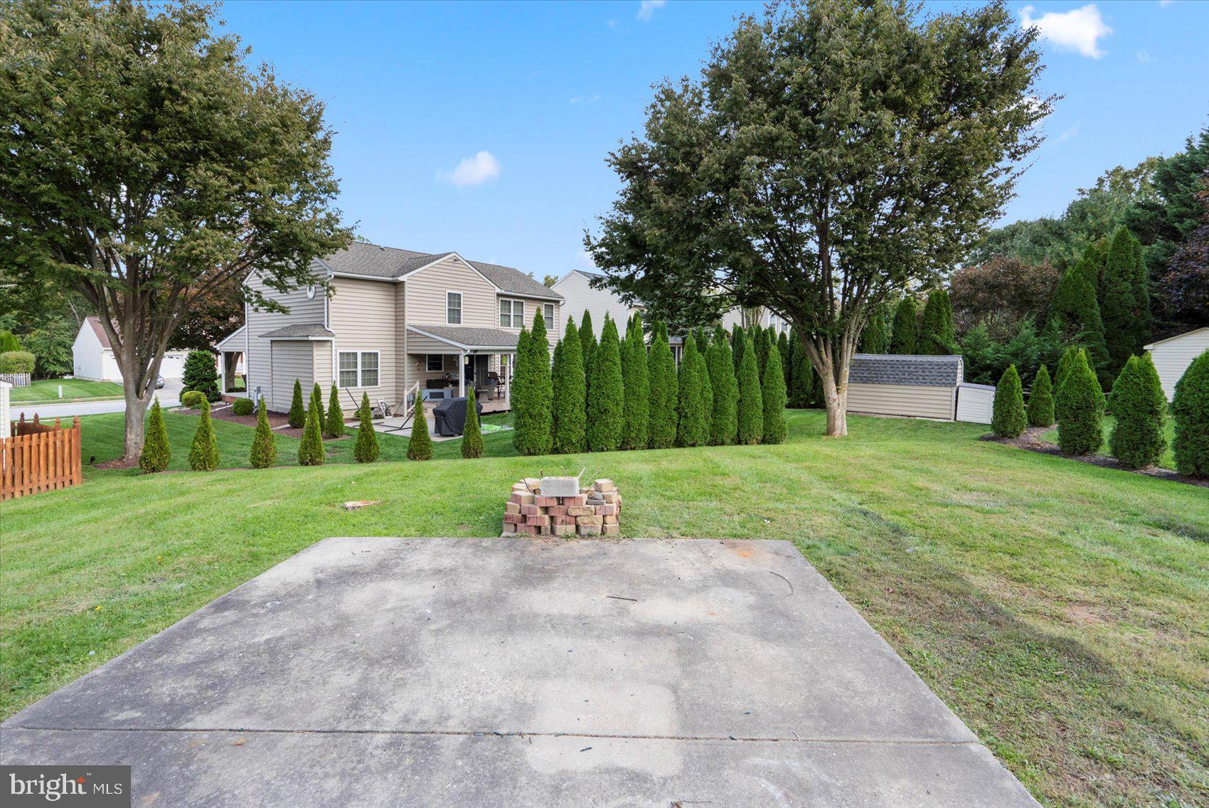 BRENTWOOD PARK - Residential