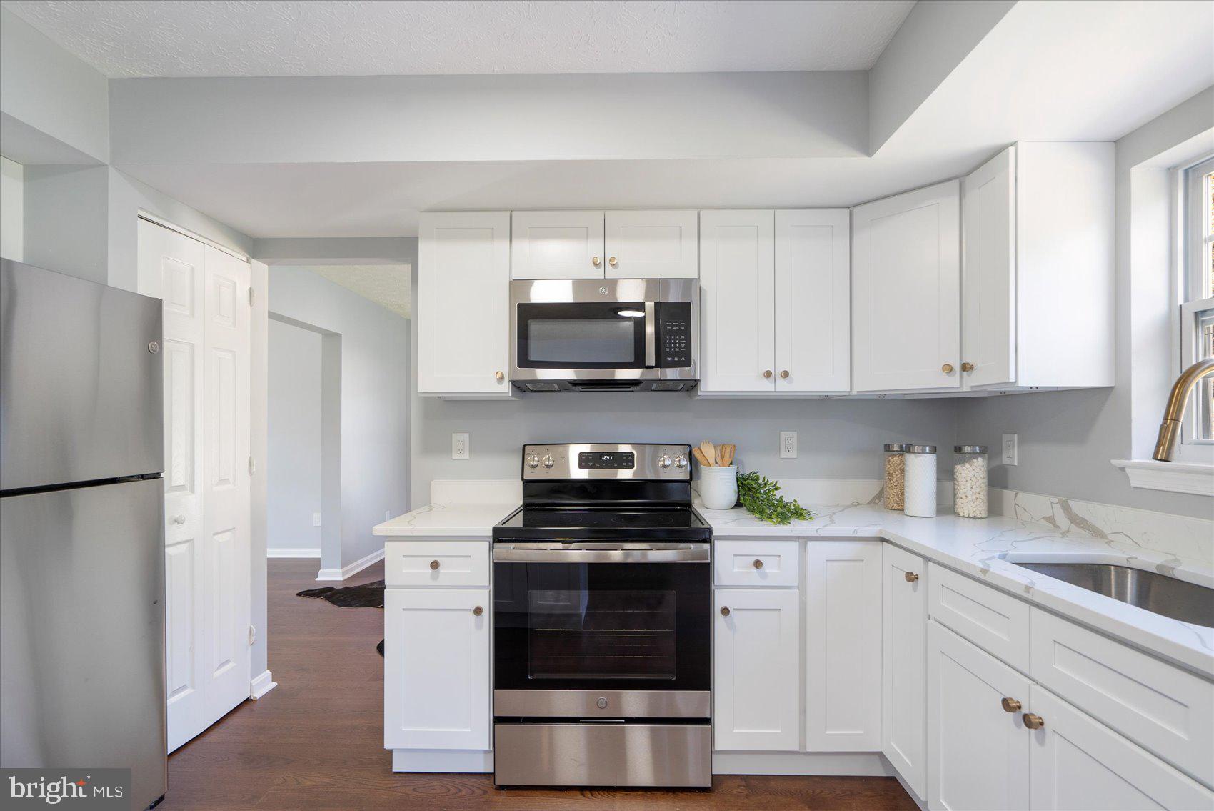 BRENTWOOD PARK - Residential