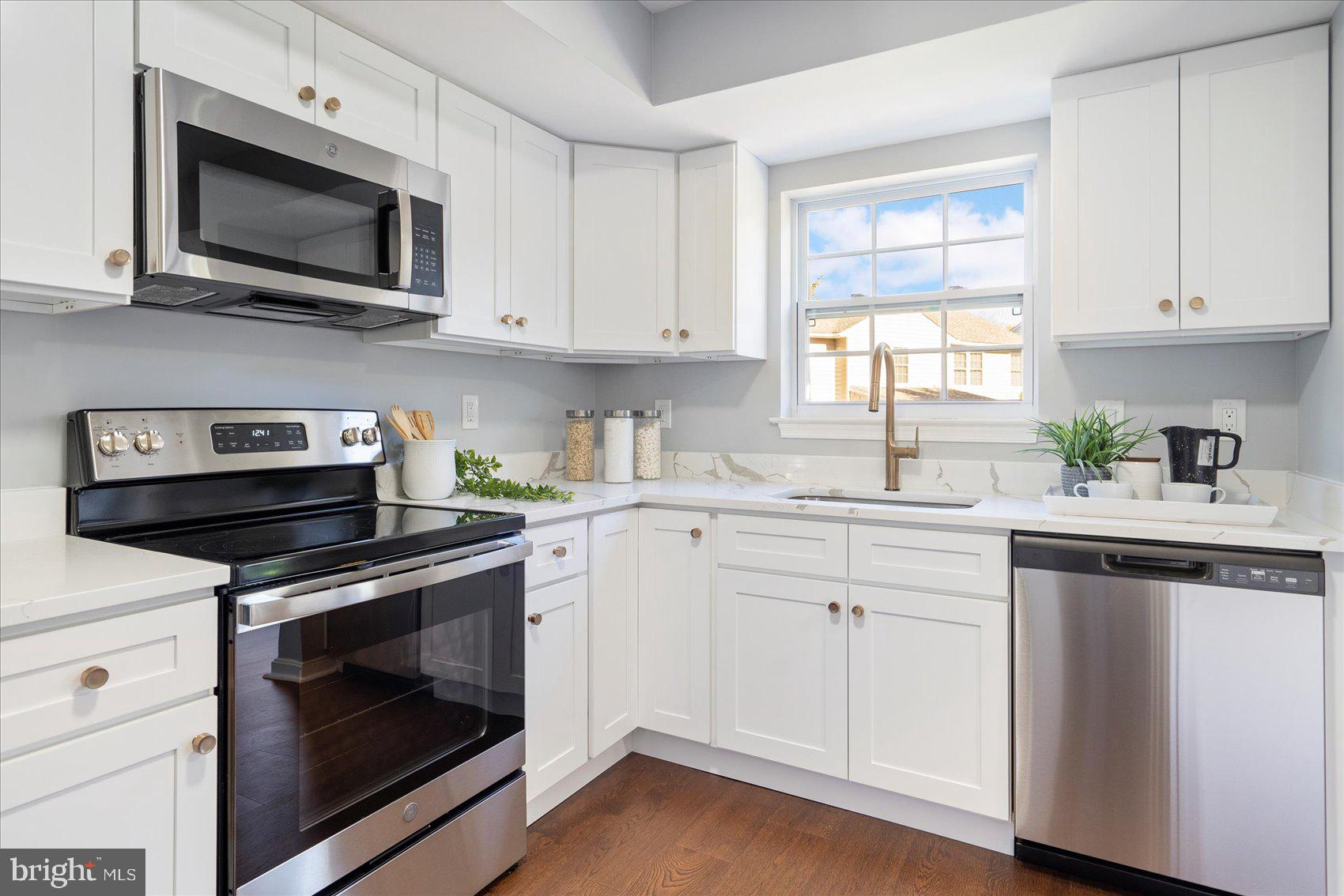 BRENTWOOD PARK - Residential