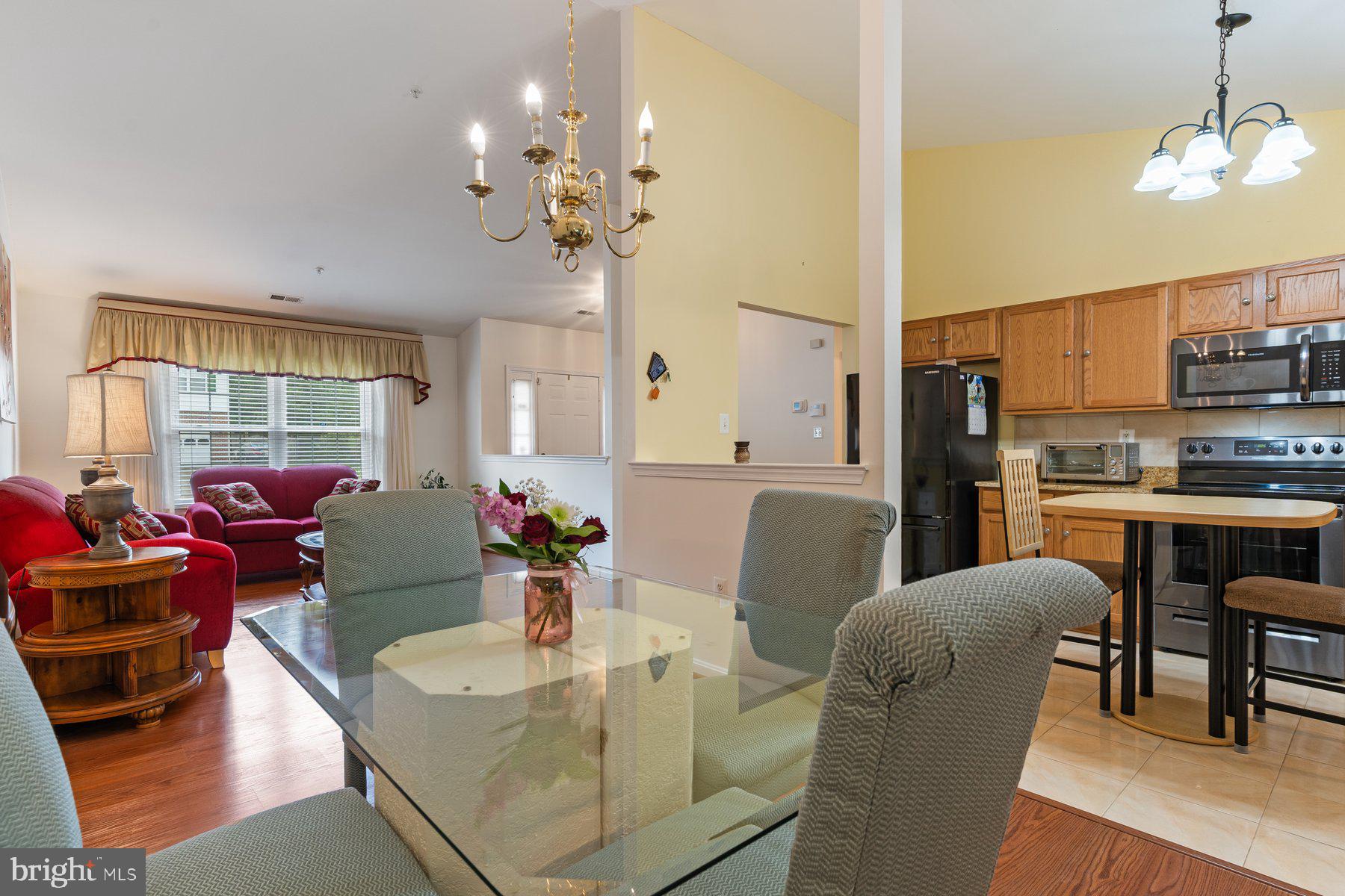8806 CHARM COURT