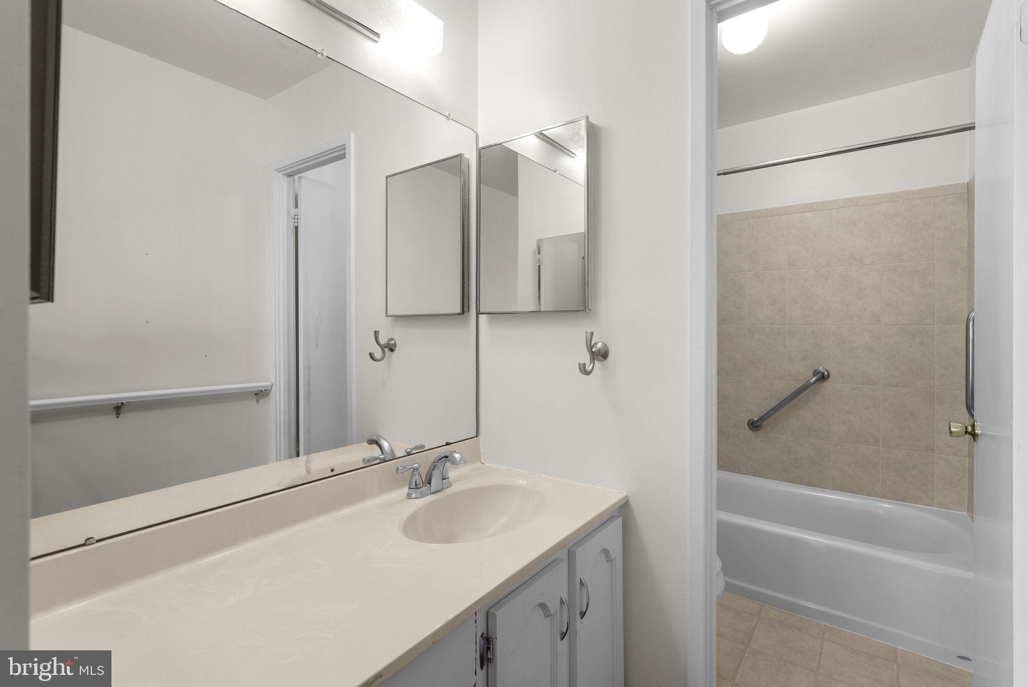 ARROWHEAD - Residential