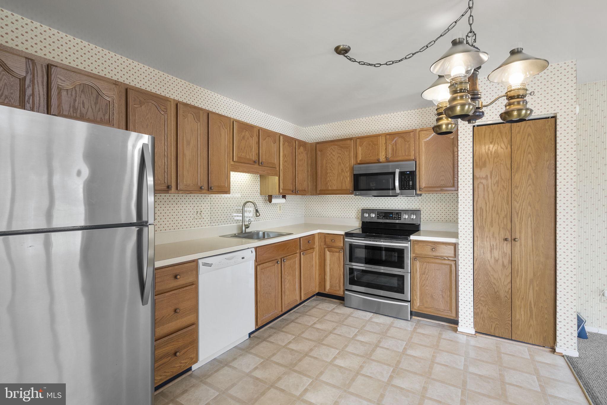 ARROWHEAD - Residential