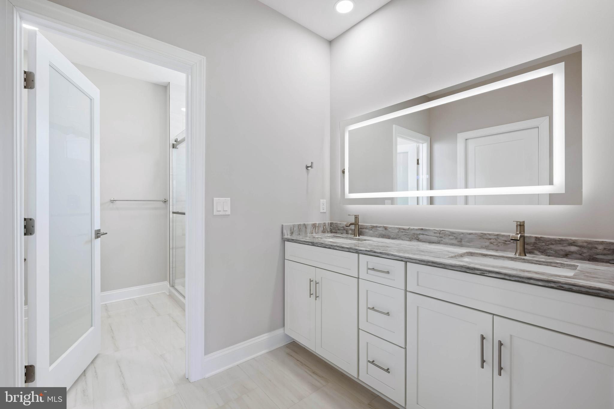 FISHERS COVE - Residential