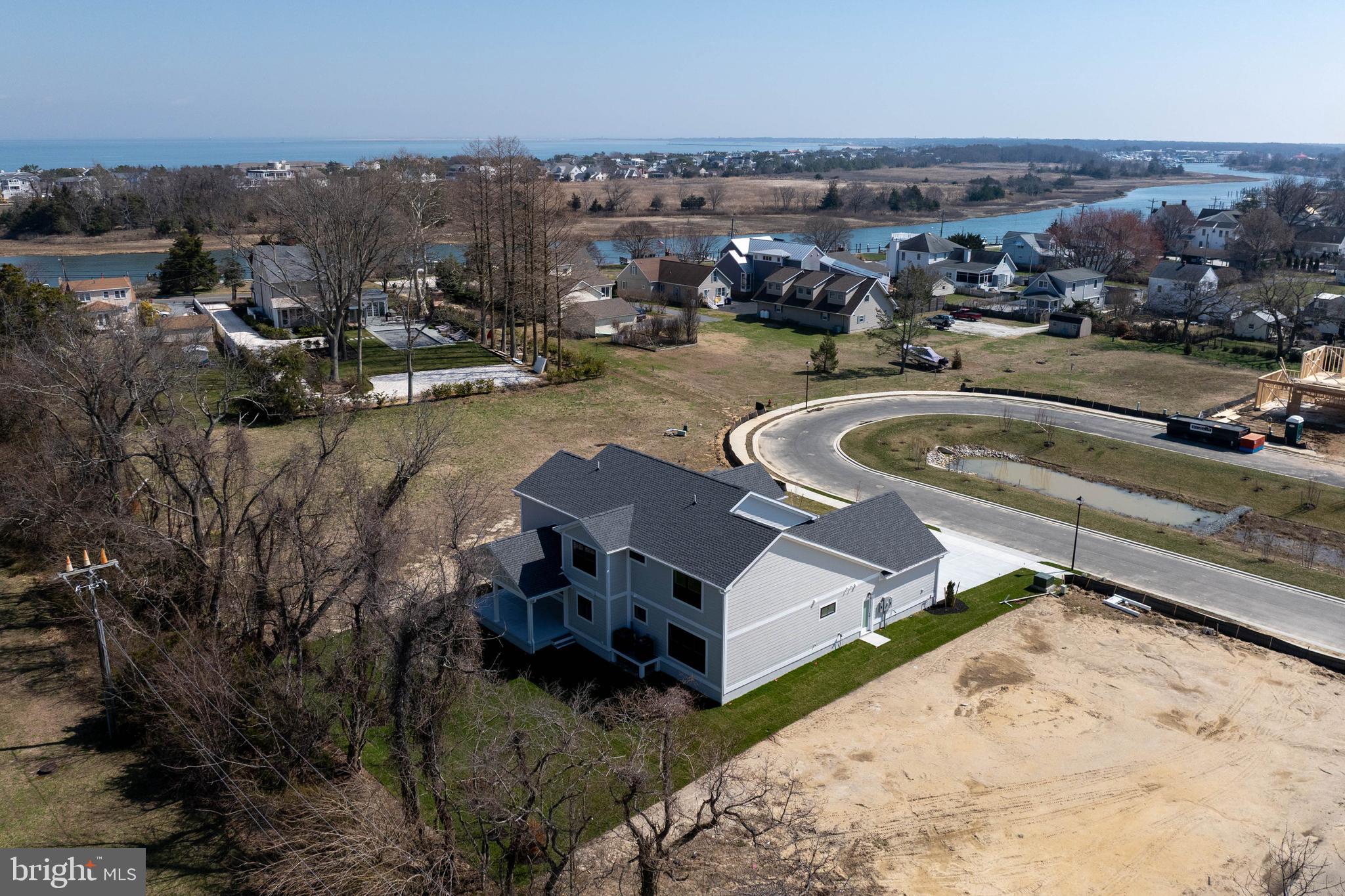 FISHERS COVE - Residential
