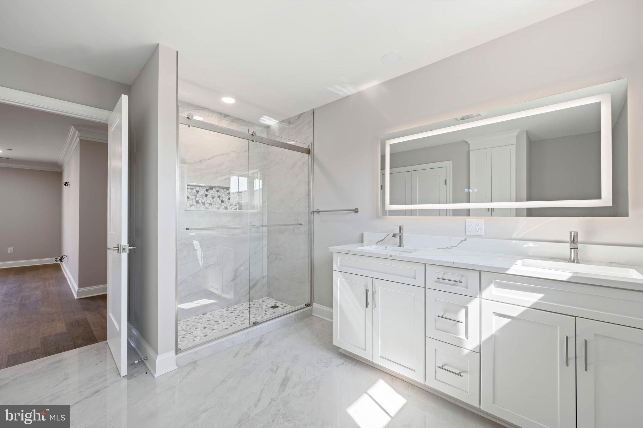 FISHERS COVE - Residential