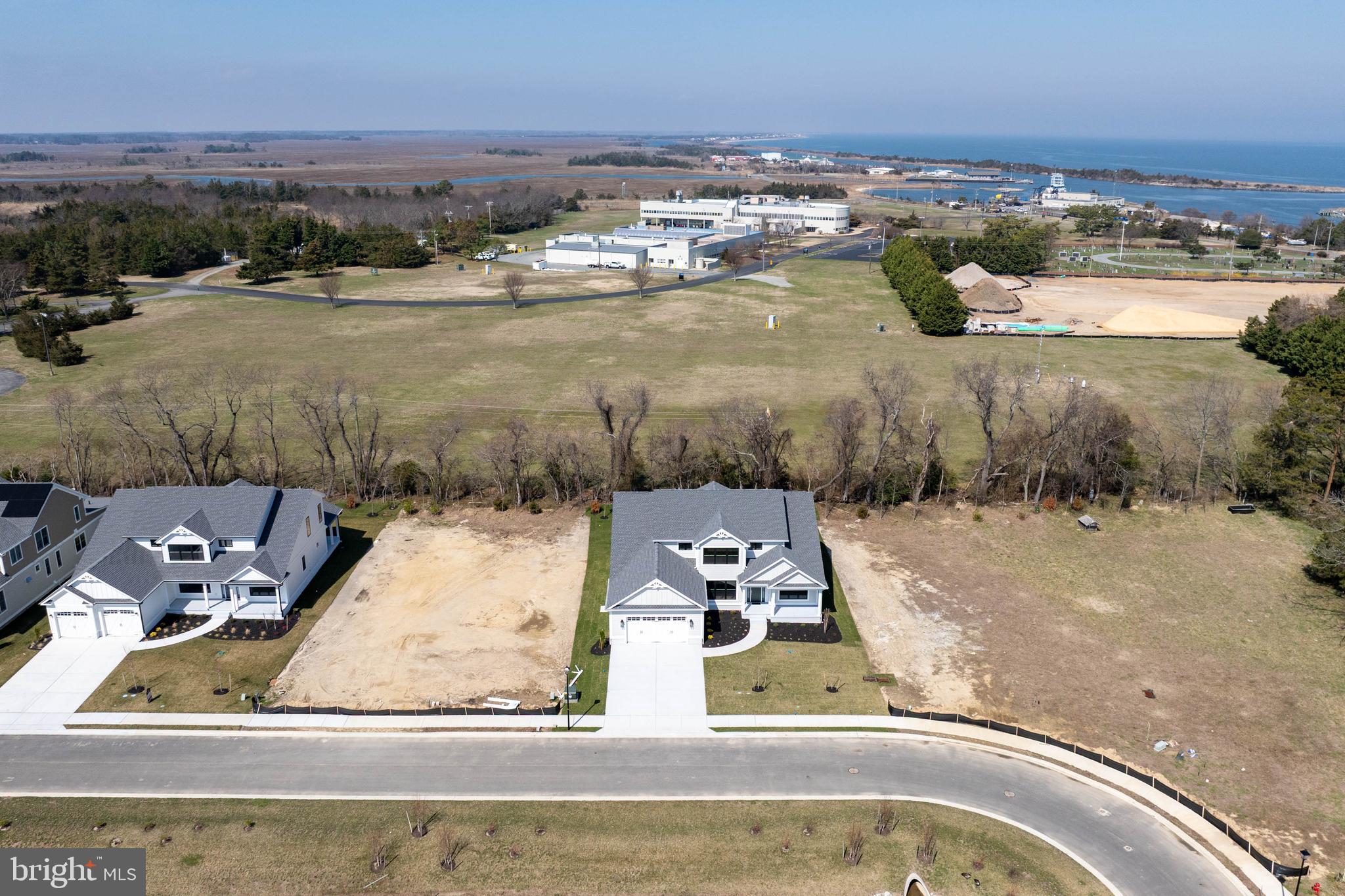 FISHERS COVE - Residential