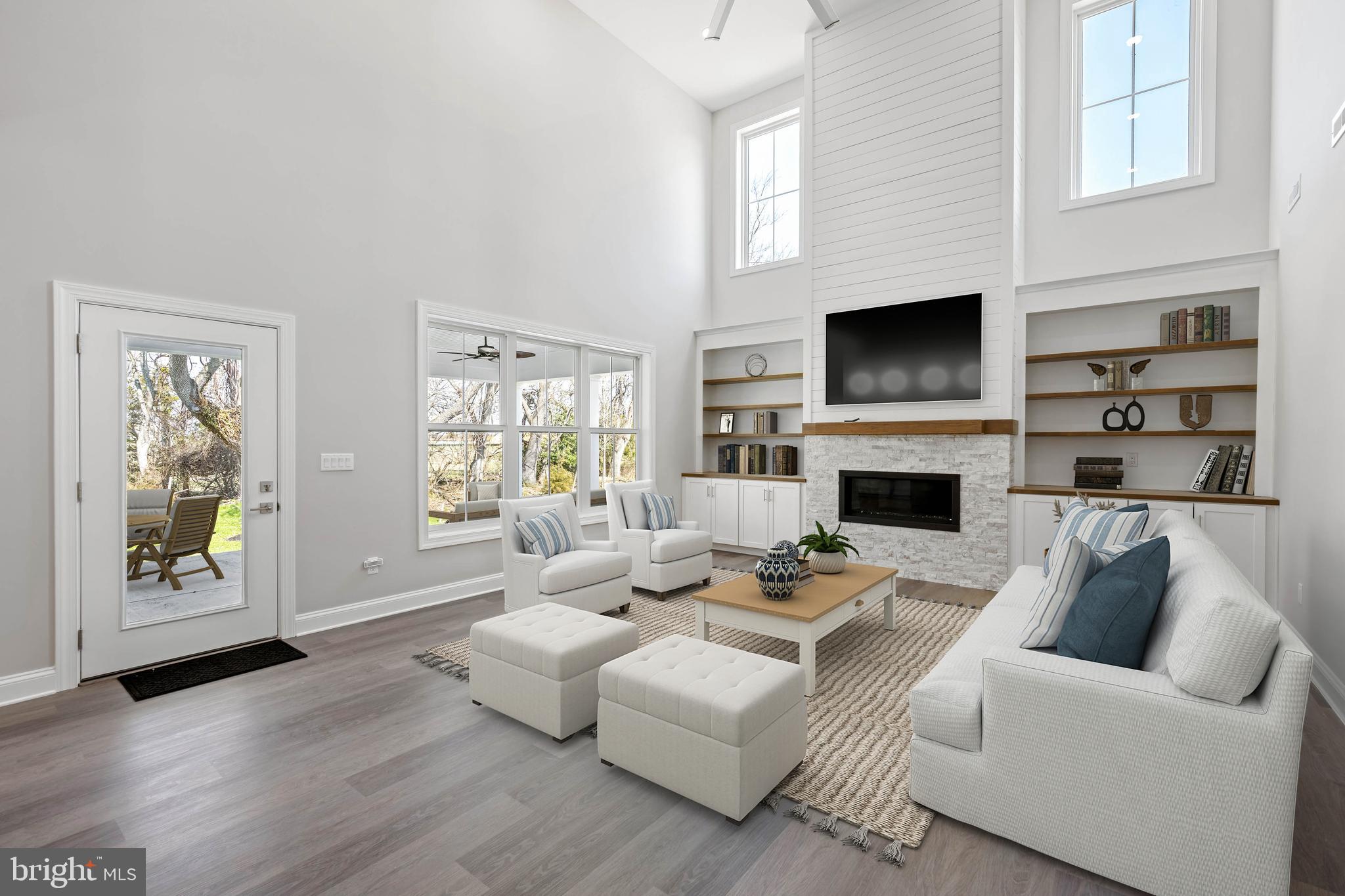 FISHERS COVE - Residential