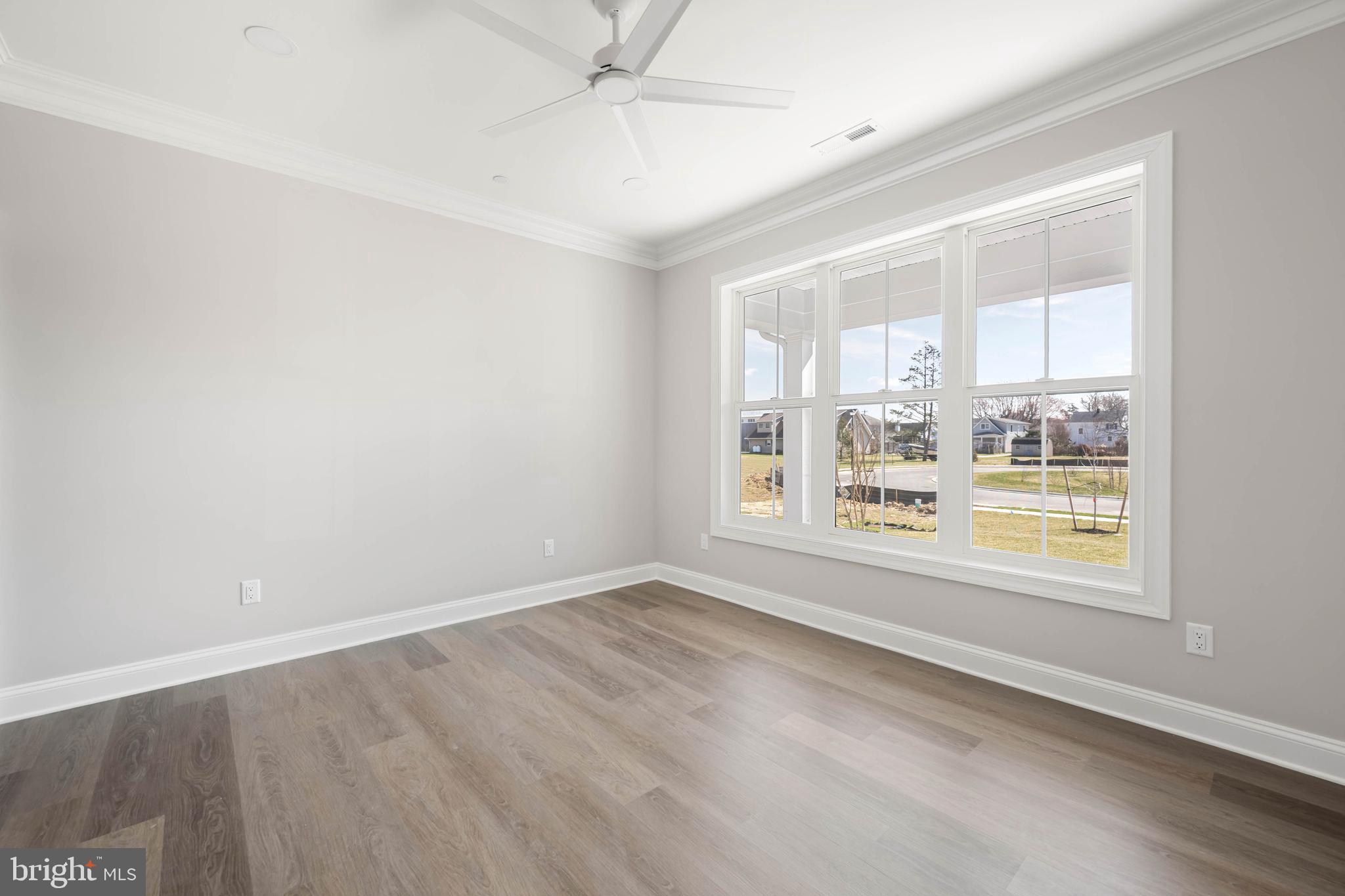 FISHERS COVE - Residential