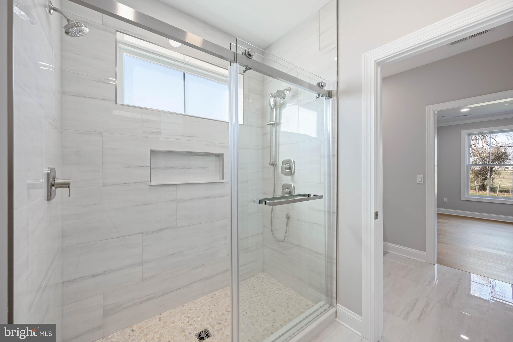 FISHERS COVE - Residential