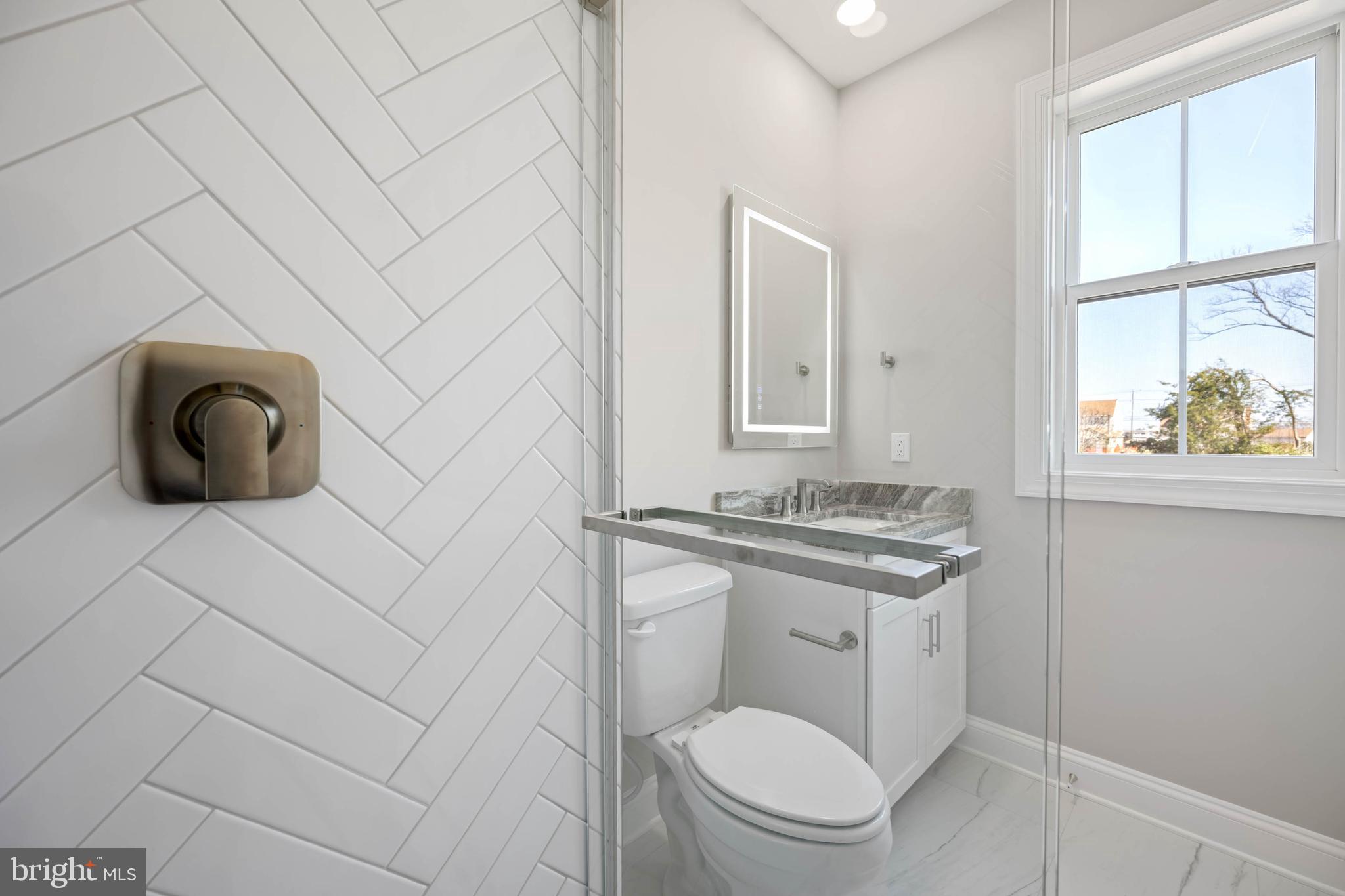 FISHERS COVE - Residential