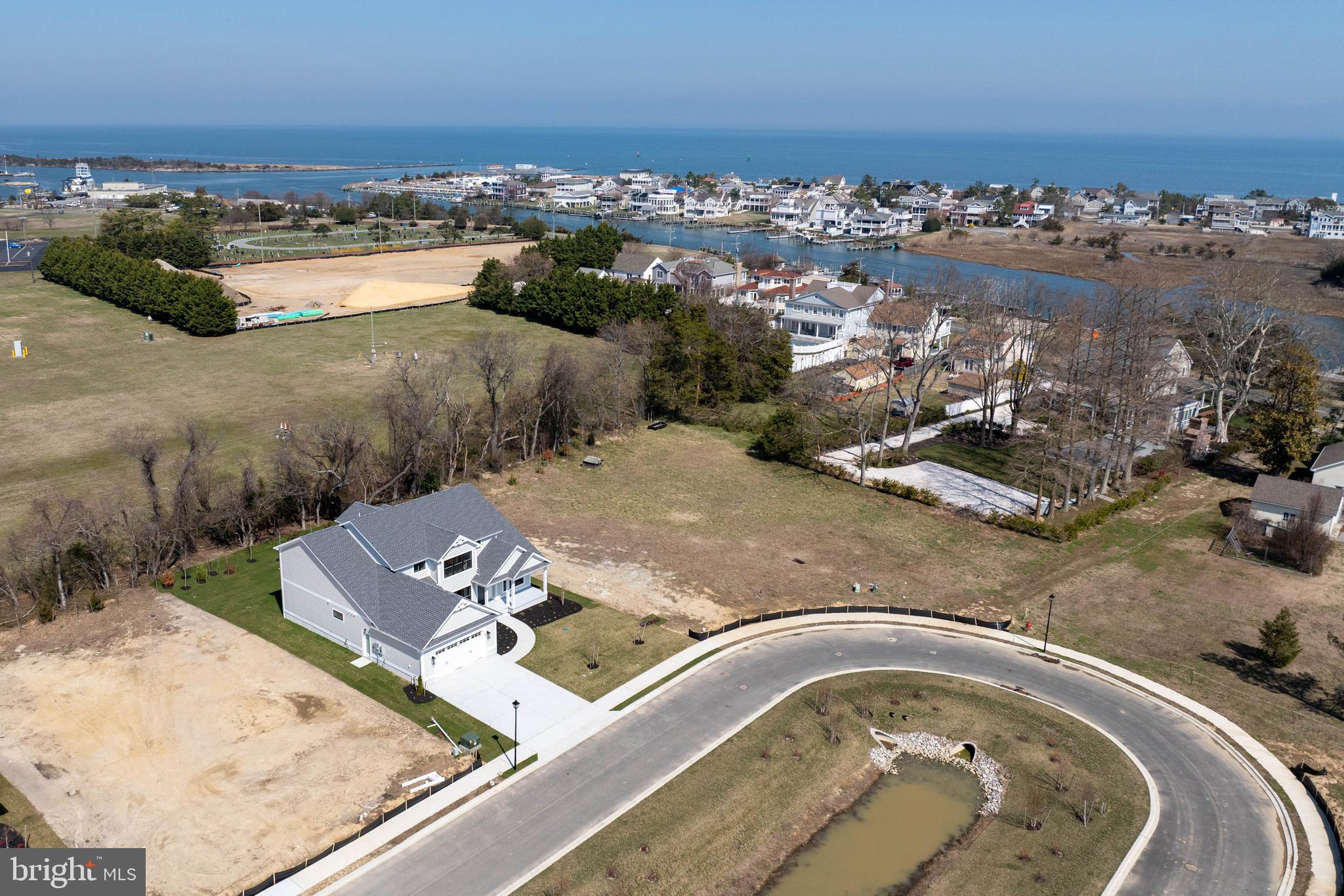 FISHERS COVE - Residential