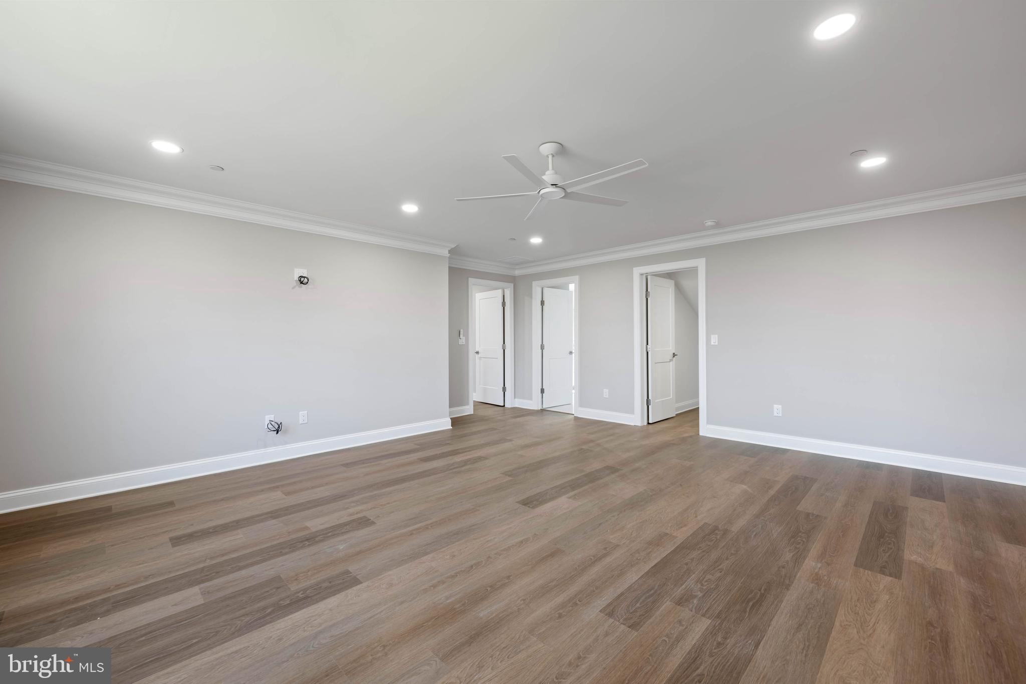 FISHERS COVE - Residential