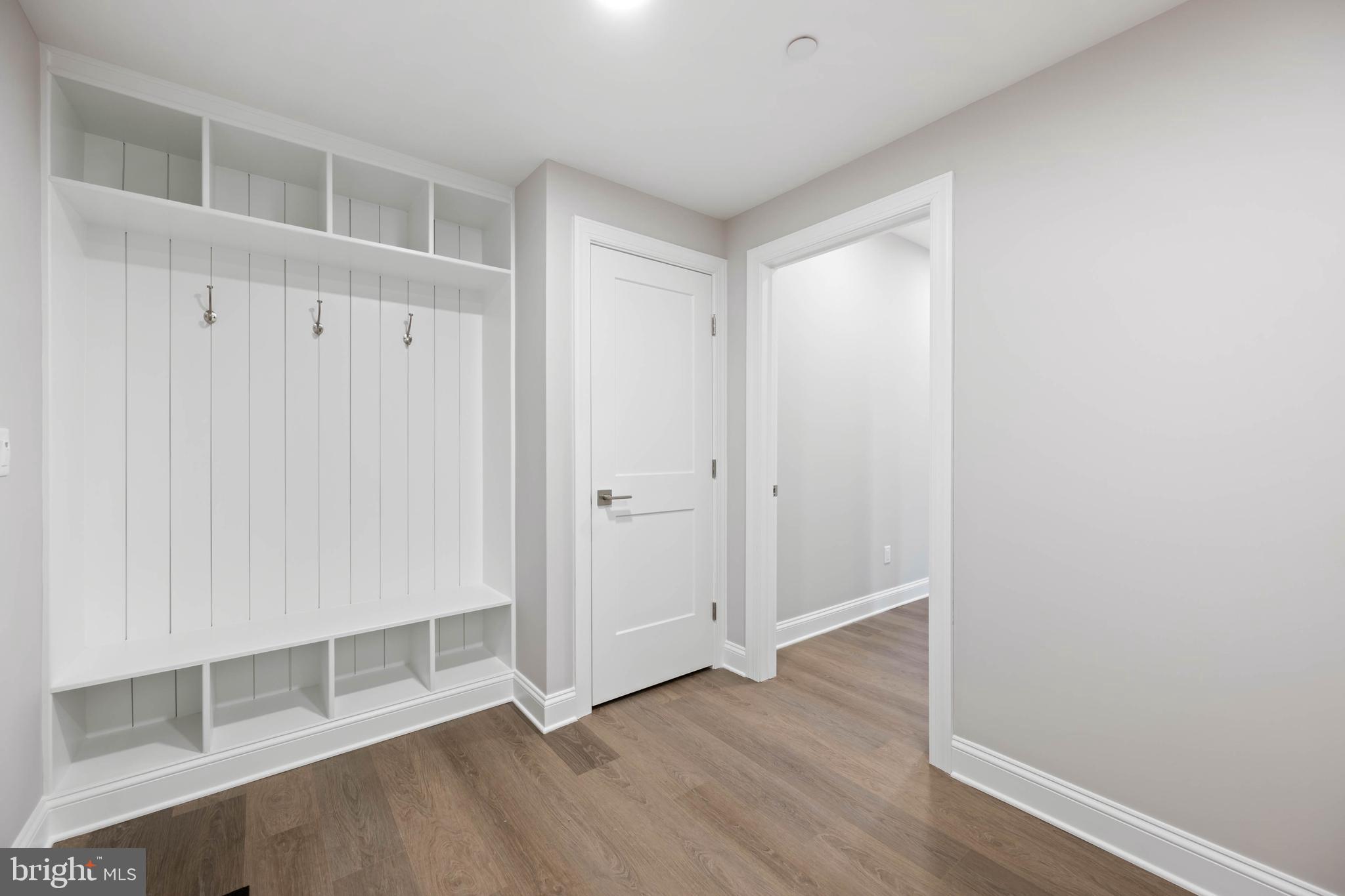 FISHERS COVE - Residential