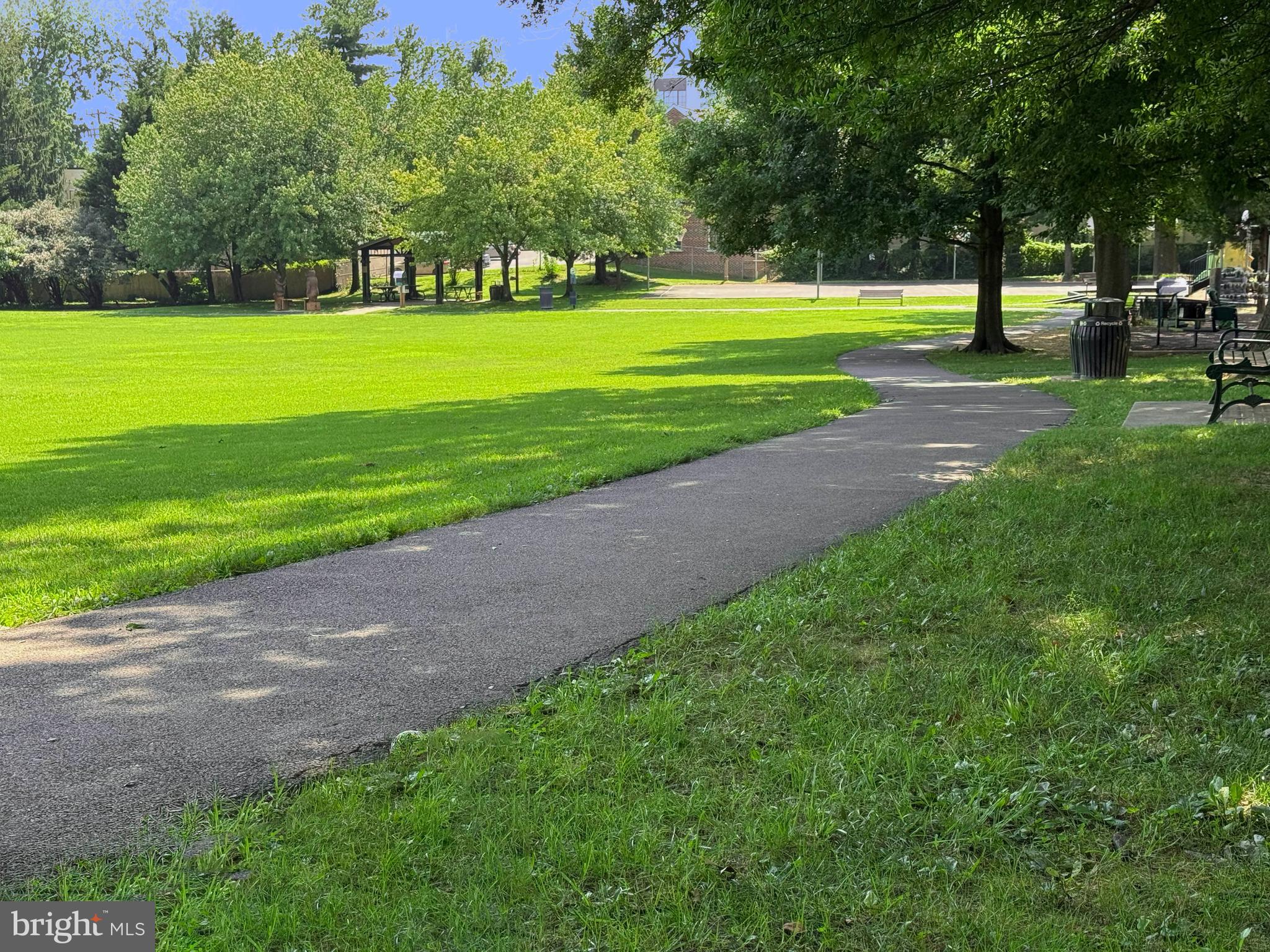 PLYERS MILL ESTATES - Residential