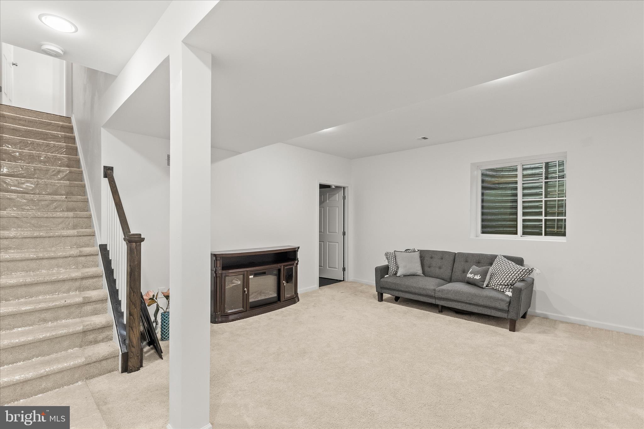 HAMILTON'S OVERLOOK - Residential