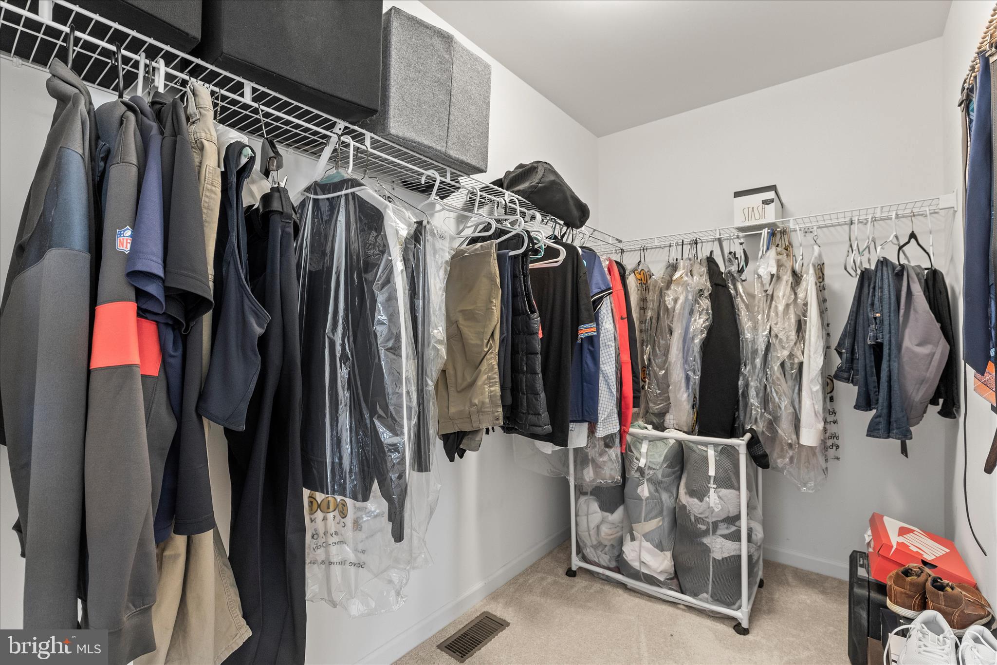 HAMILTON'S OVERLOOK - Residential