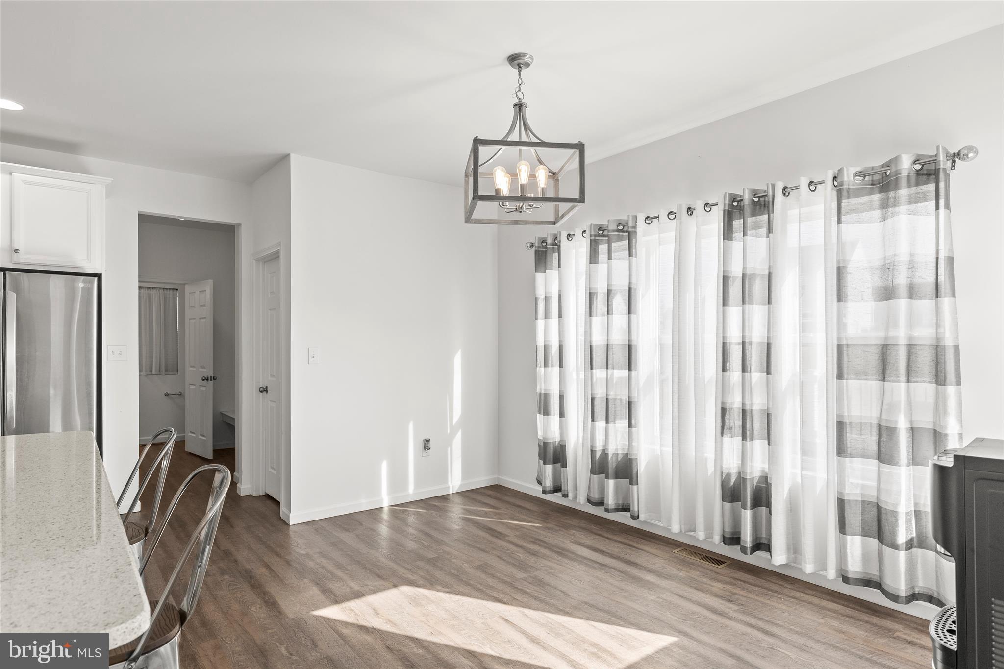 HAMILTON'S OVERLOOK - Residential