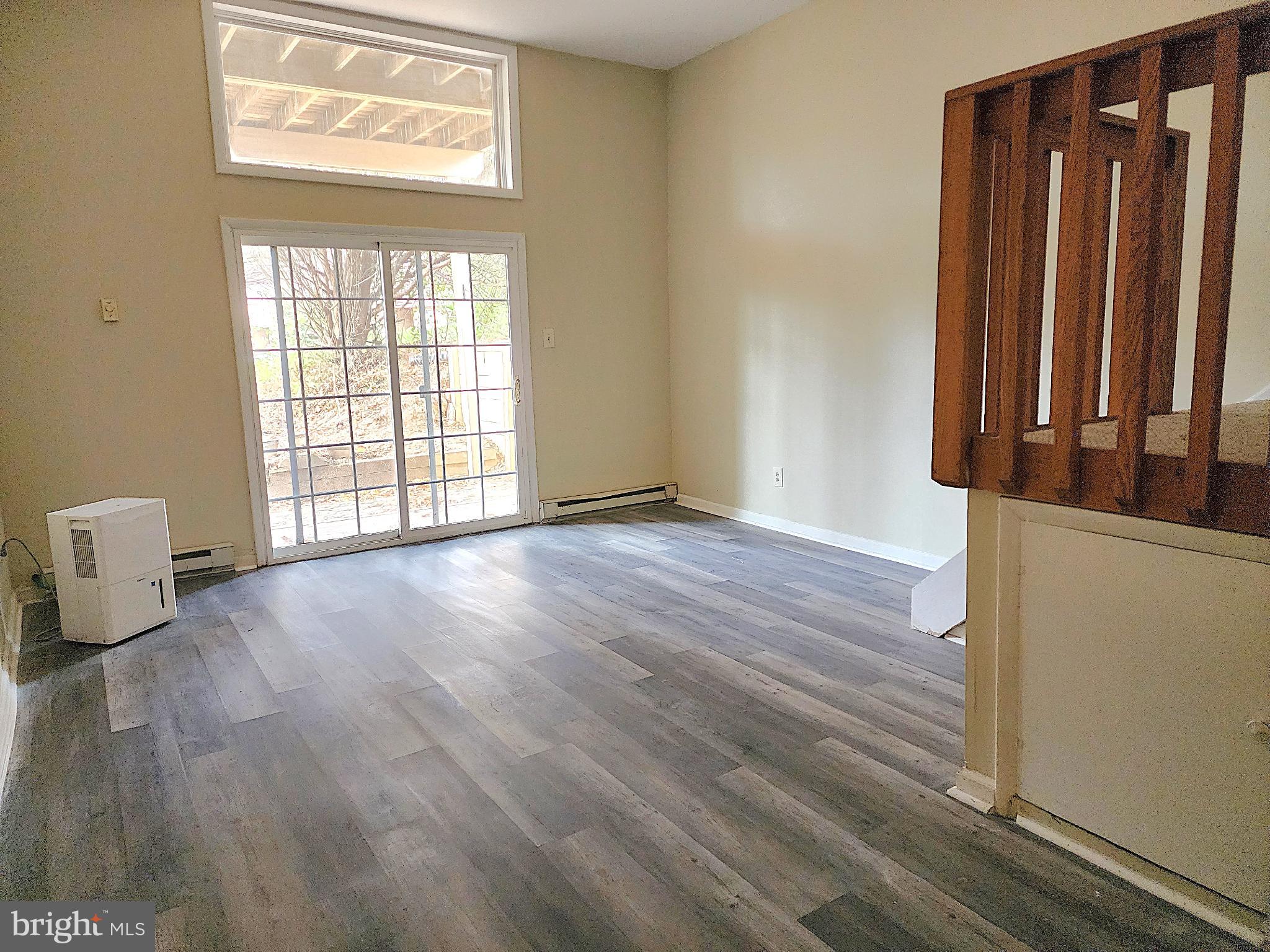 FAIRWAY FALLS - Residential