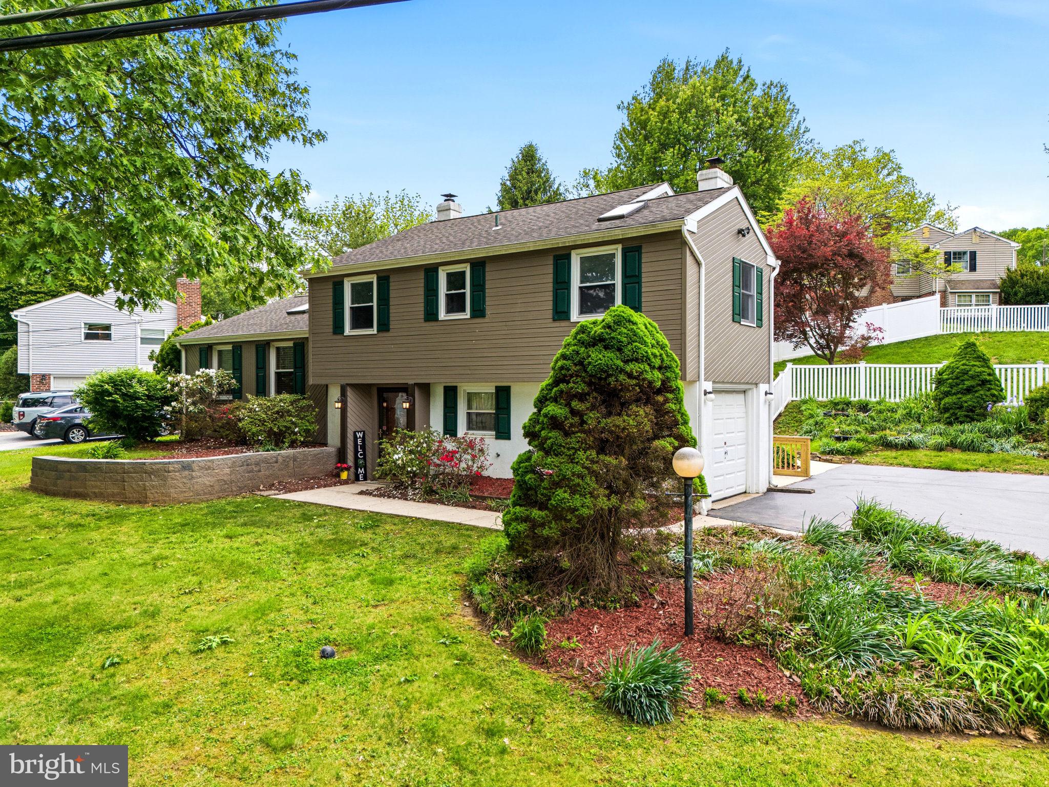 WESTTOWN ACRES - Residential