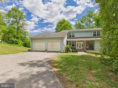 Homes For Sale - 674 Potato Hill Street<br/> HEDGESVILLE, WV 25427