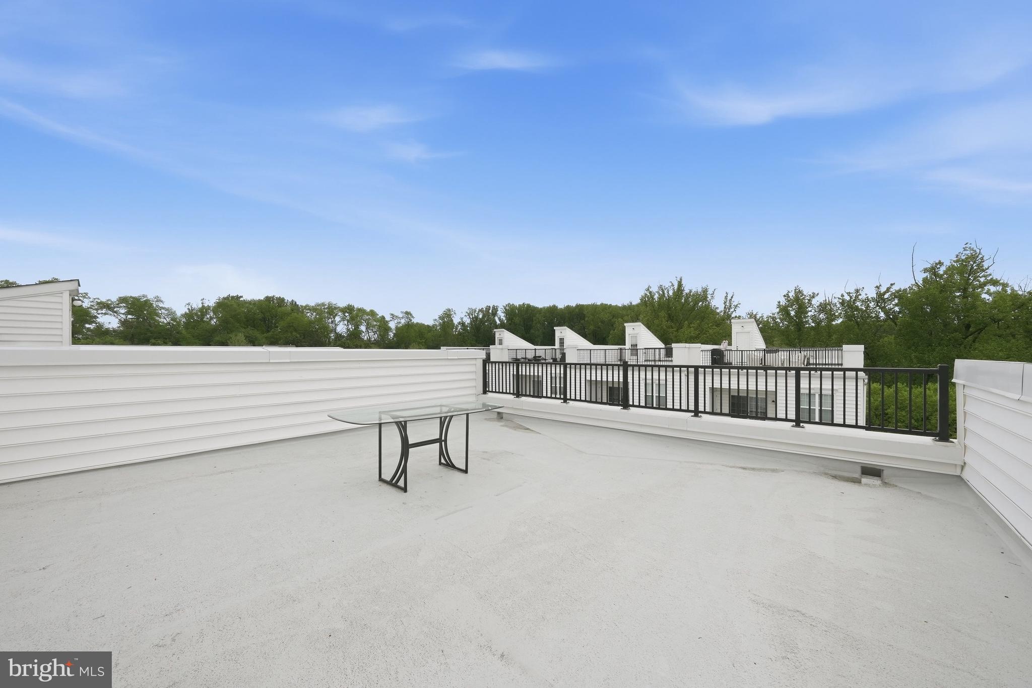 RAVENSCLIFF - Residential
