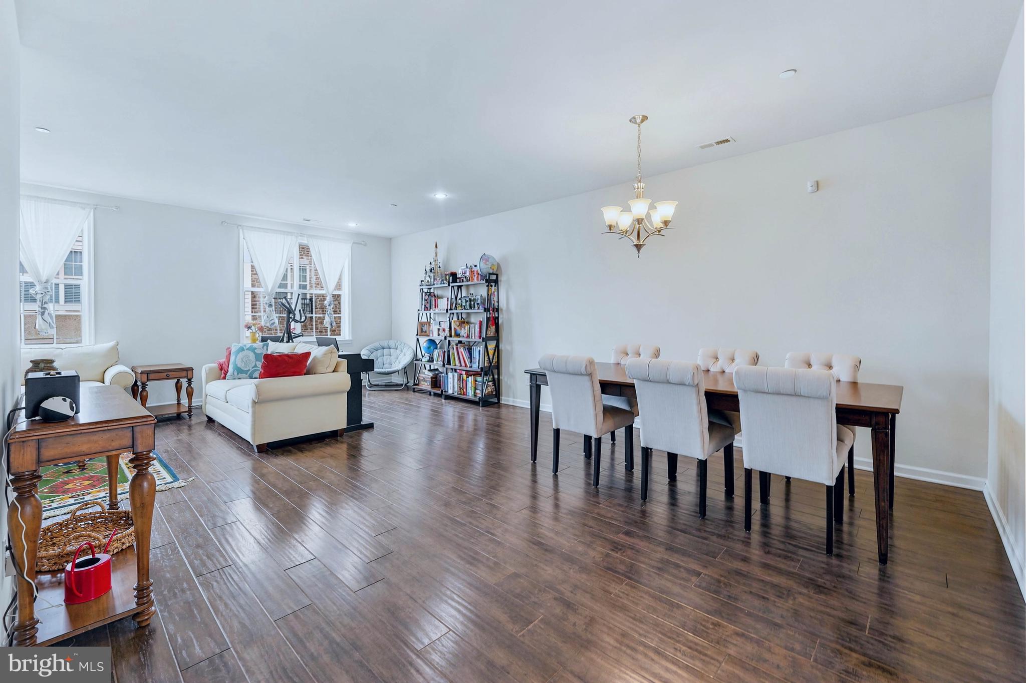 RAVENSCLIFF - Residential
