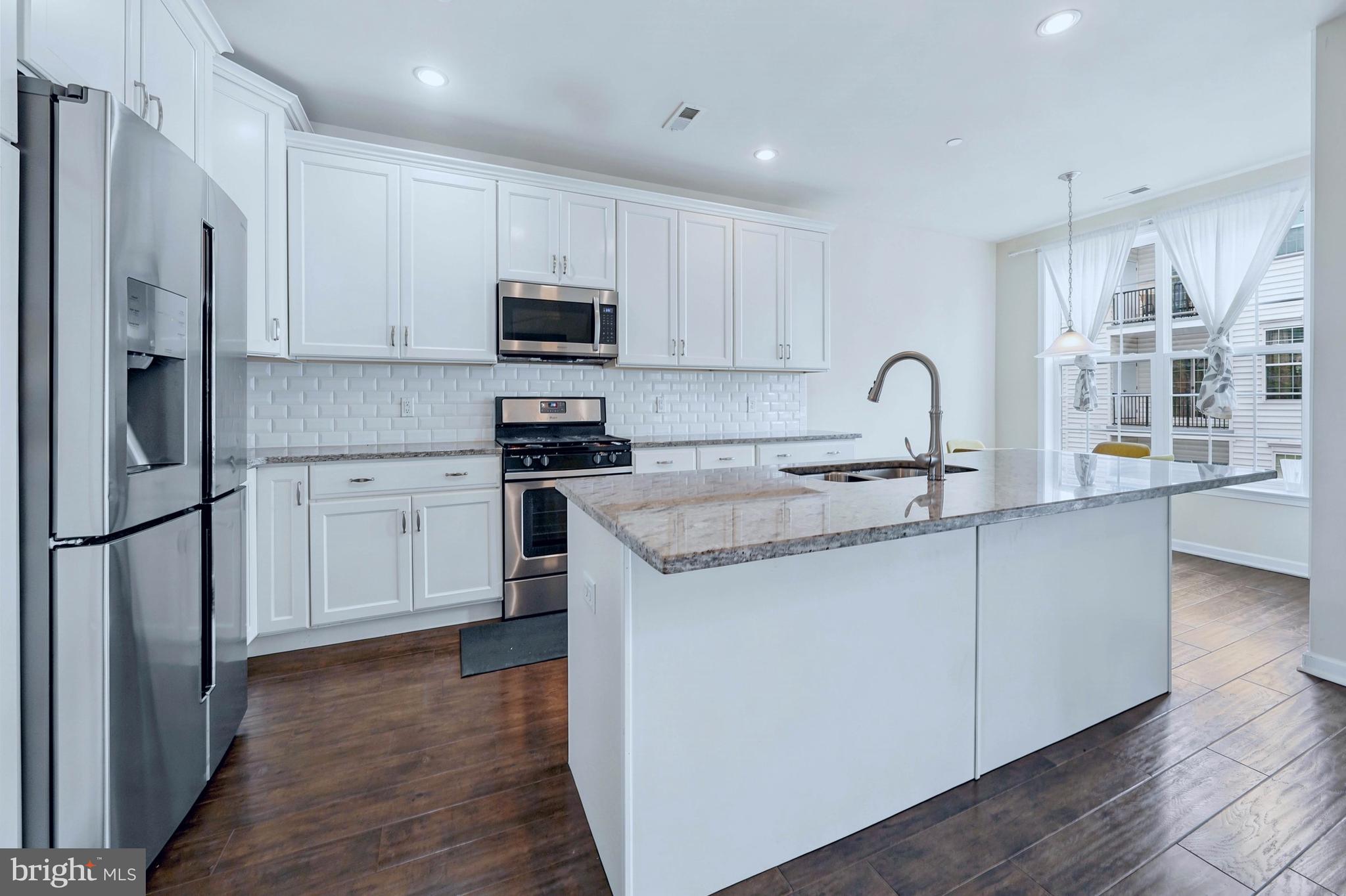 RAVENSCLIFF - Residential