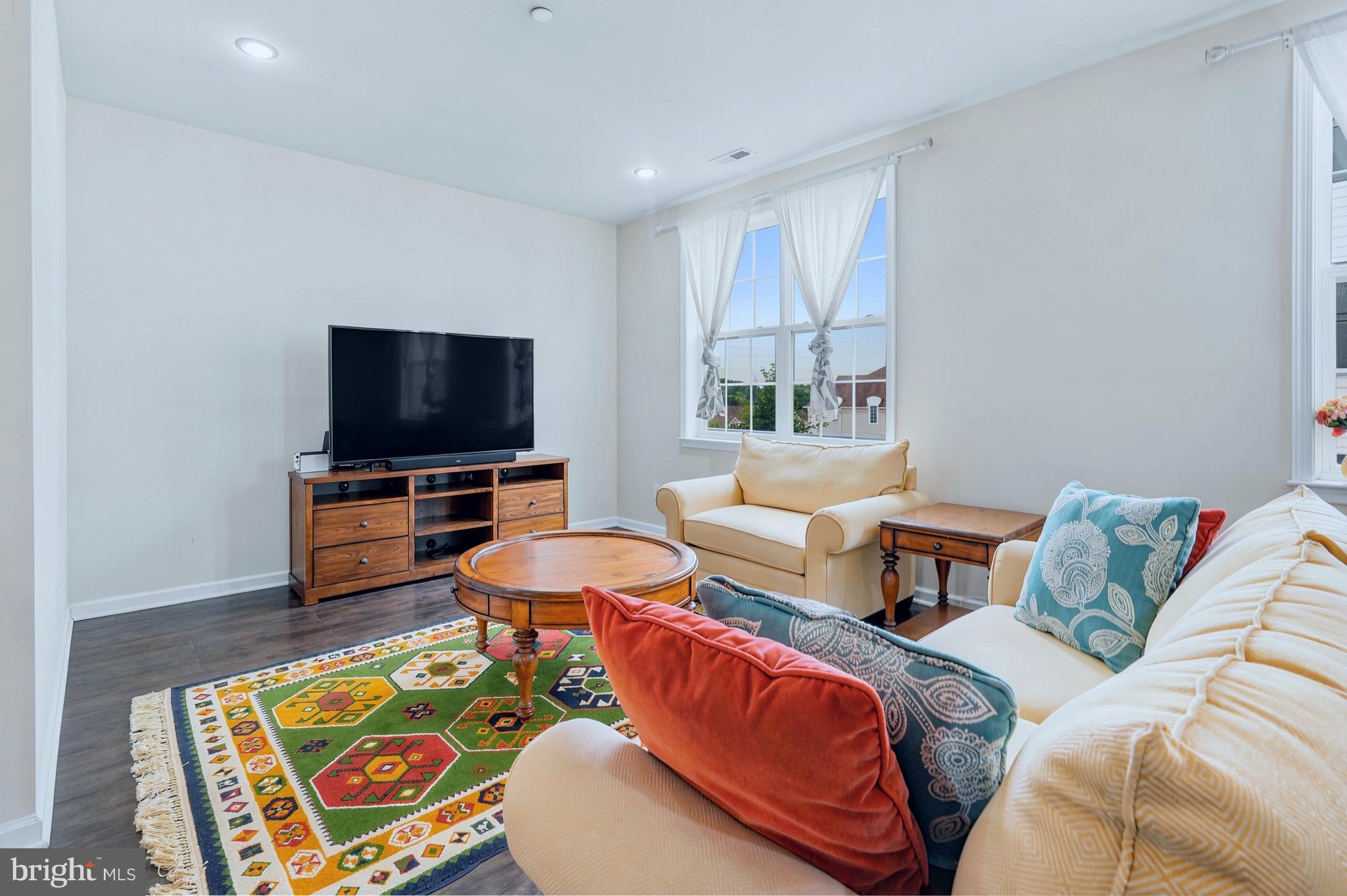 RAVENSCLIFF - Residential