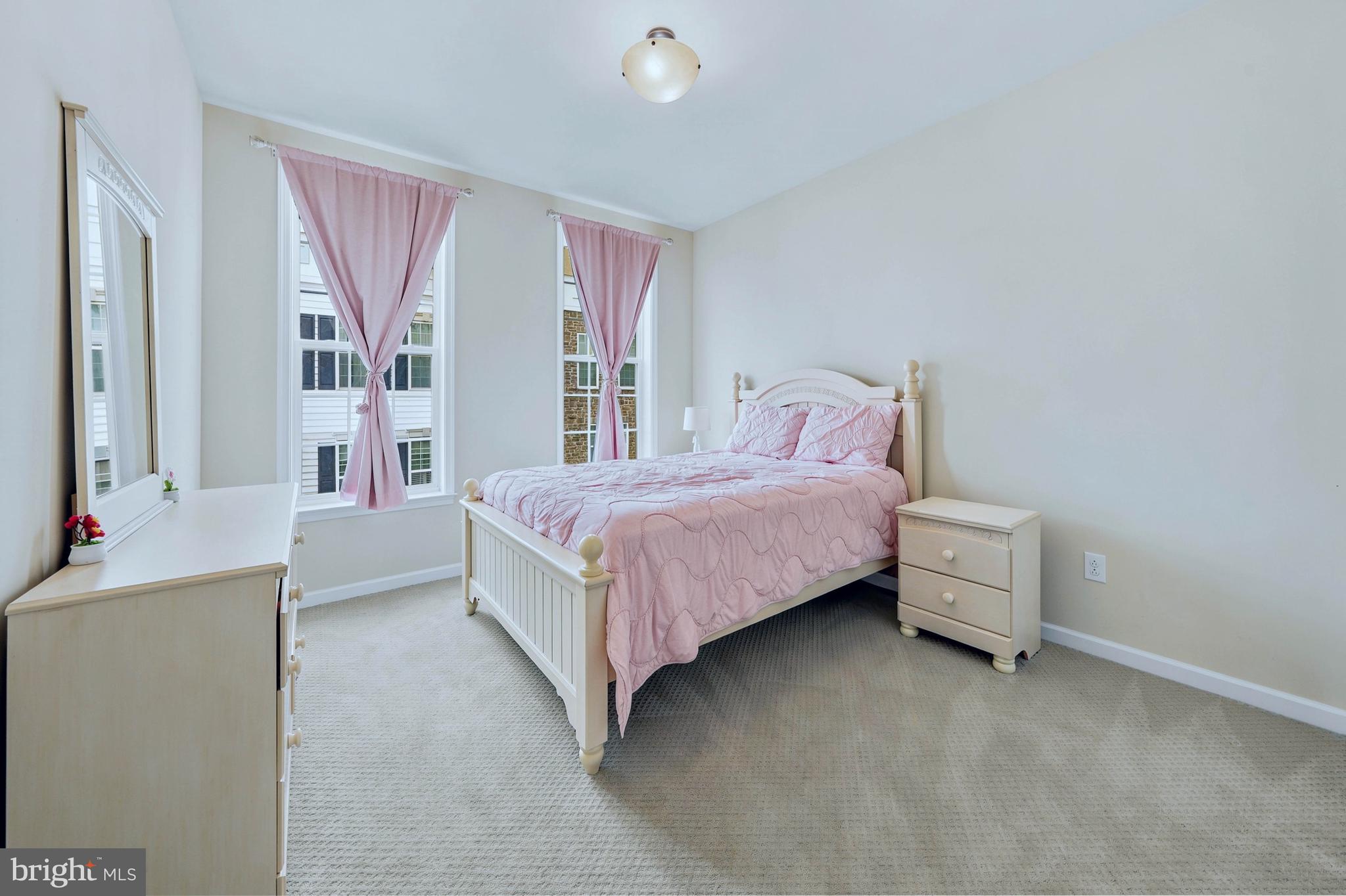 RAVENSCLIFF - Residential
