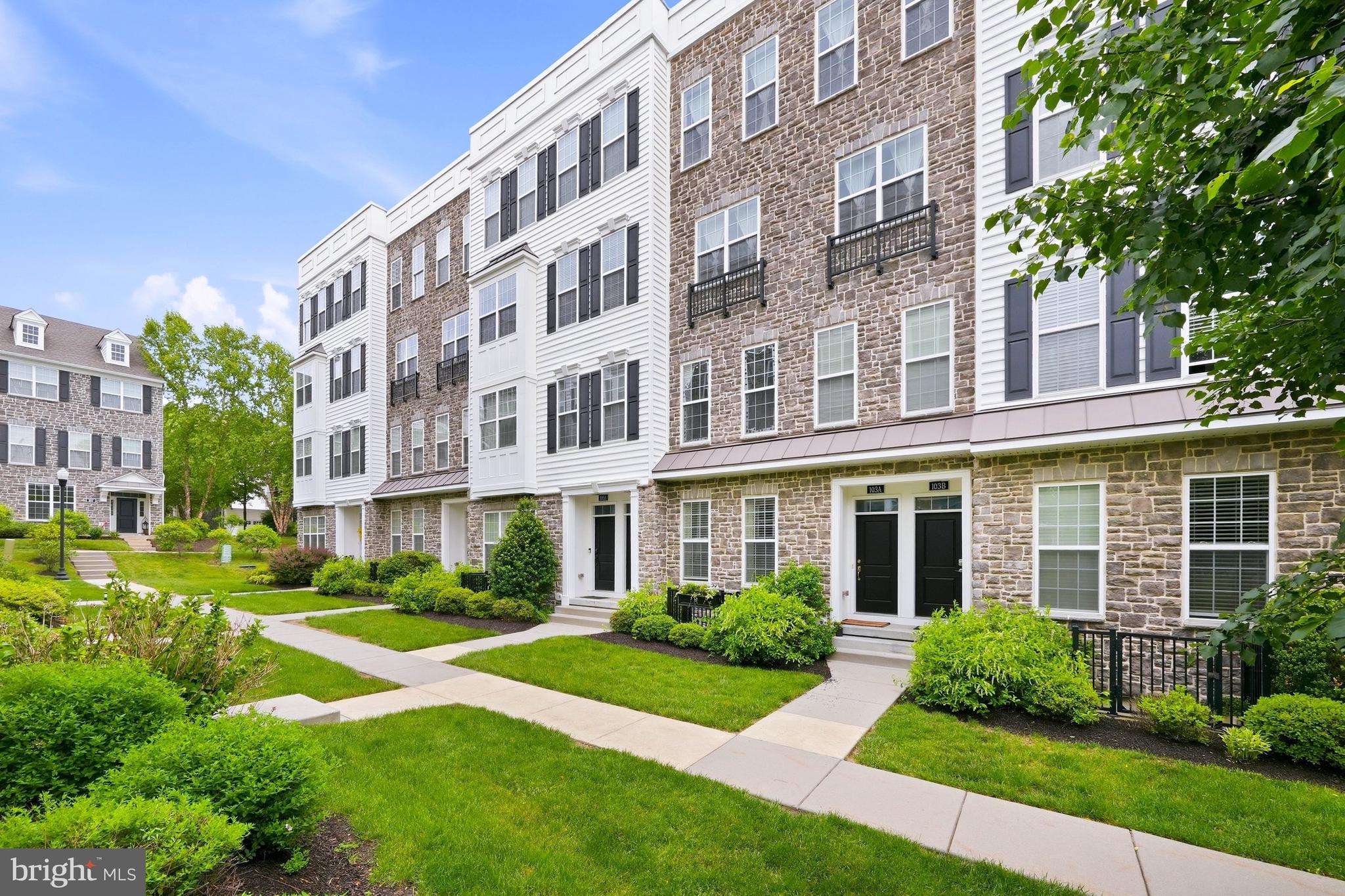 RAVENSCLIFF - Residential