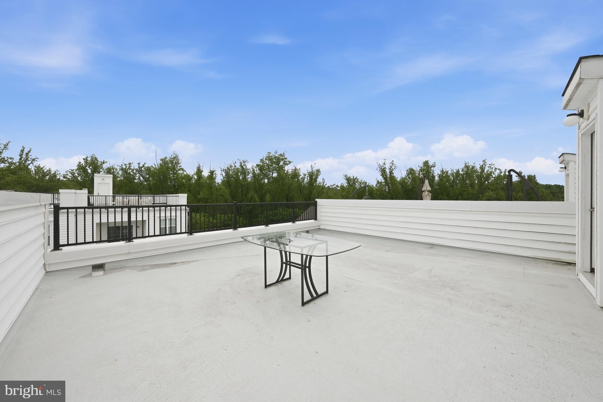 RAVENSCLIFF - Residential