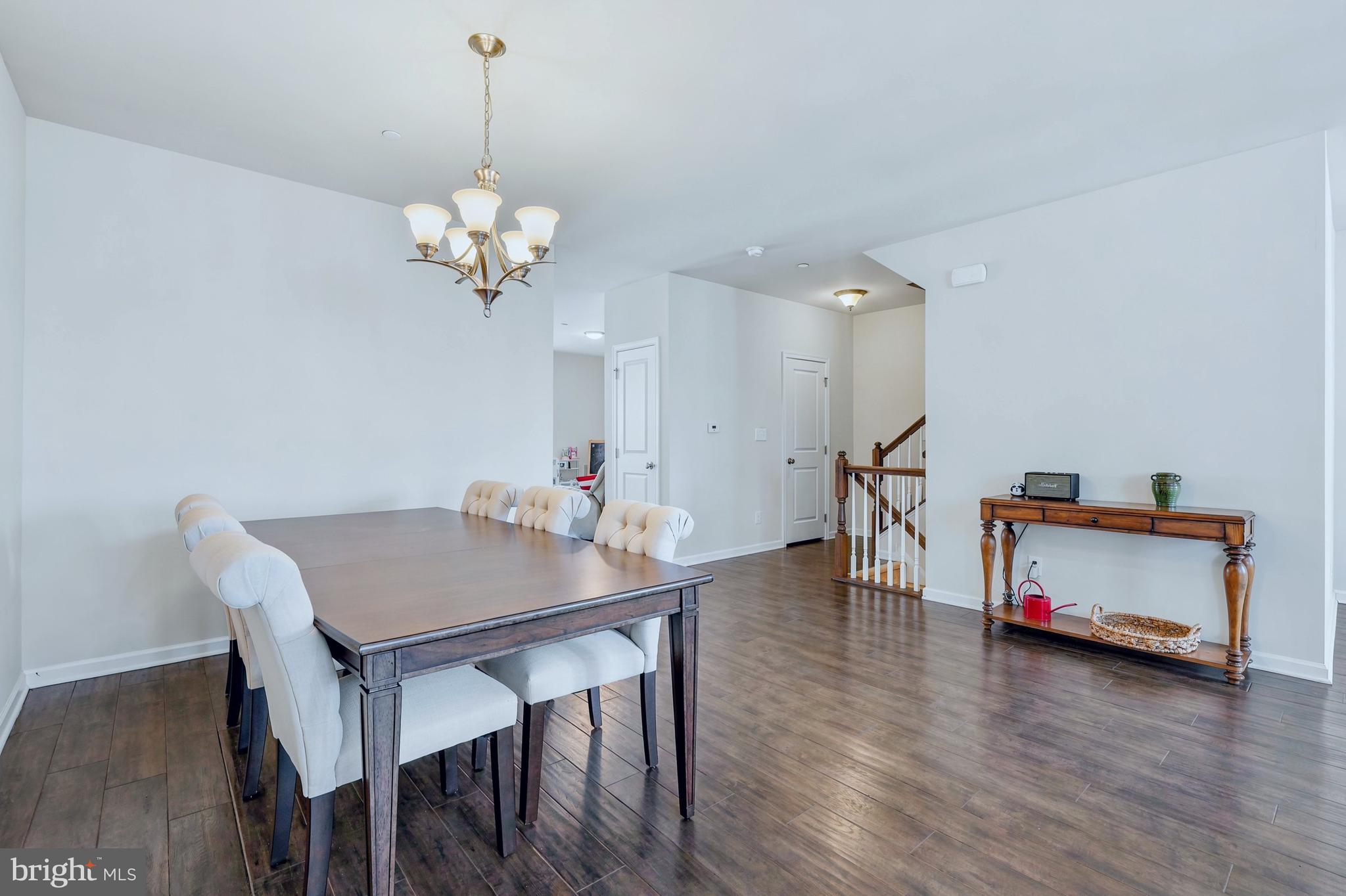 RAVENSCLIFF - Residential