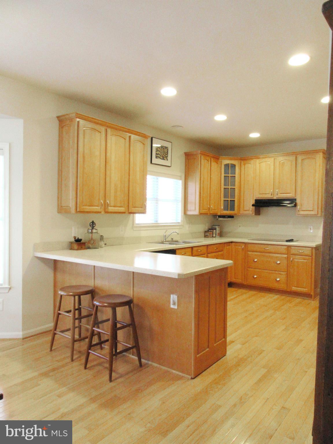 BREEZY POINT - Residential